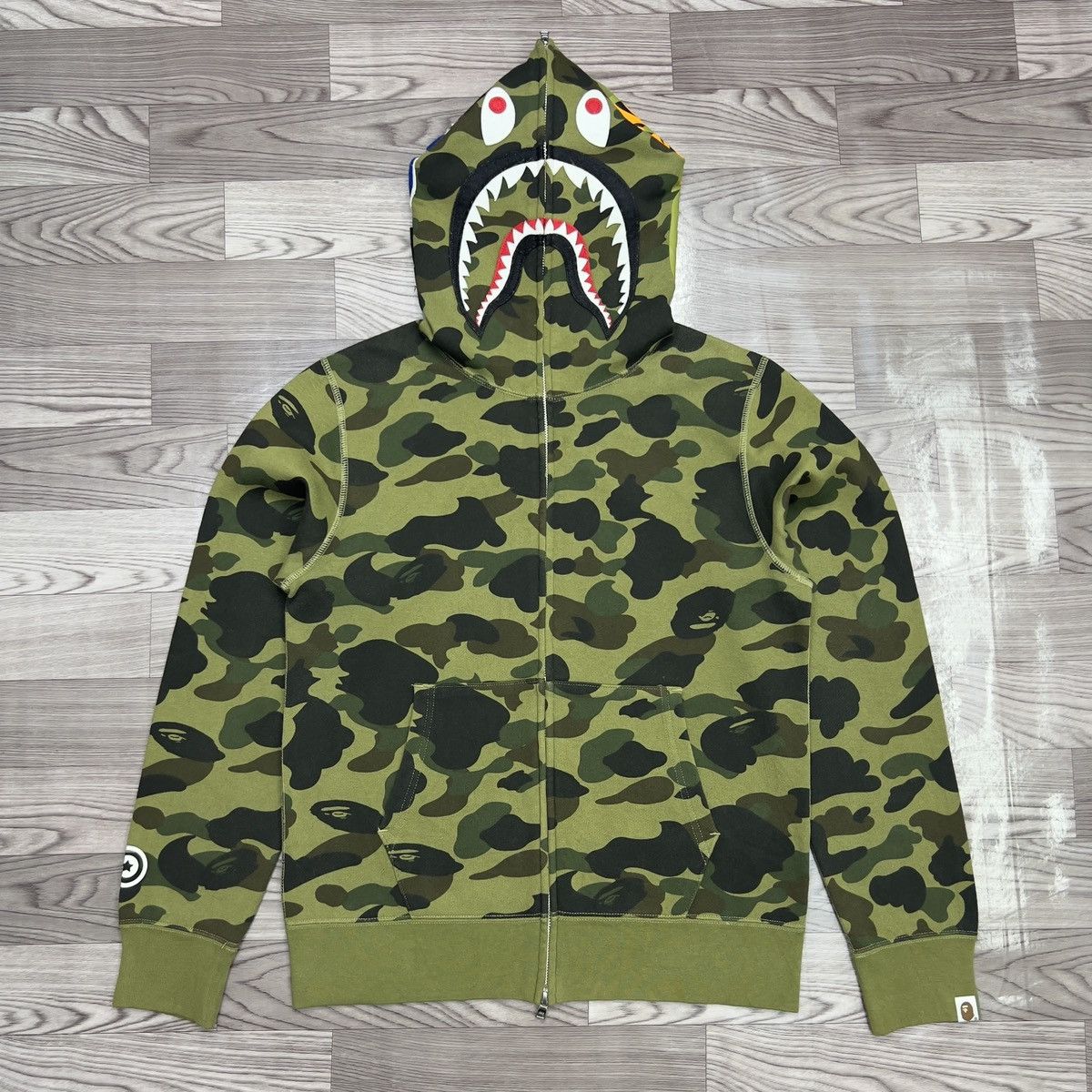 Bape Bape 1st Camo Shark Full Zip Hoodie Size US M / EU 48-50 / 2 - 2 Thumbnail