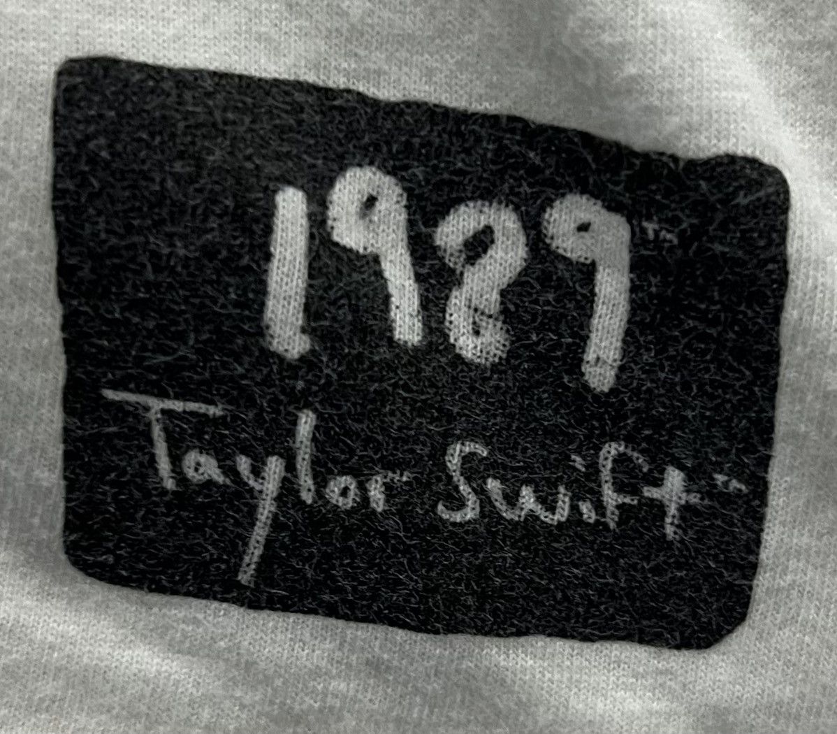 Band Tees × Vintage VINTAGE TAYLOR SWIFT THE 1989 WORLD TOUR SHIRT Size US M / EU 48-50 / 2 - 4 Thumbnail