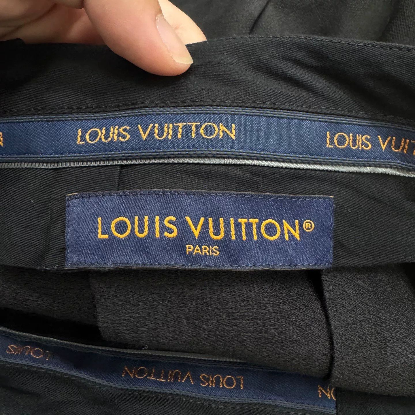 Louis Vuitton louis vuitton black pleated shorts Size US 32 / EU 48 - 5 Thumbnail