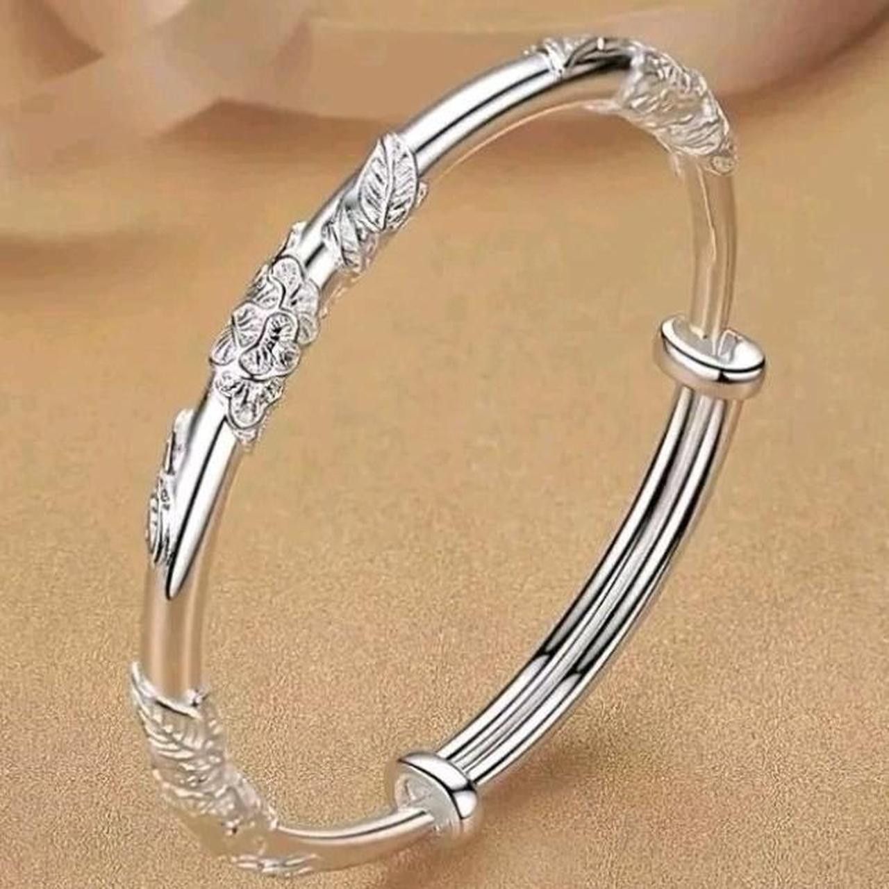 Other Silver adjustable bangle bracelet Size ONE SIZE - 5 Thumbnail