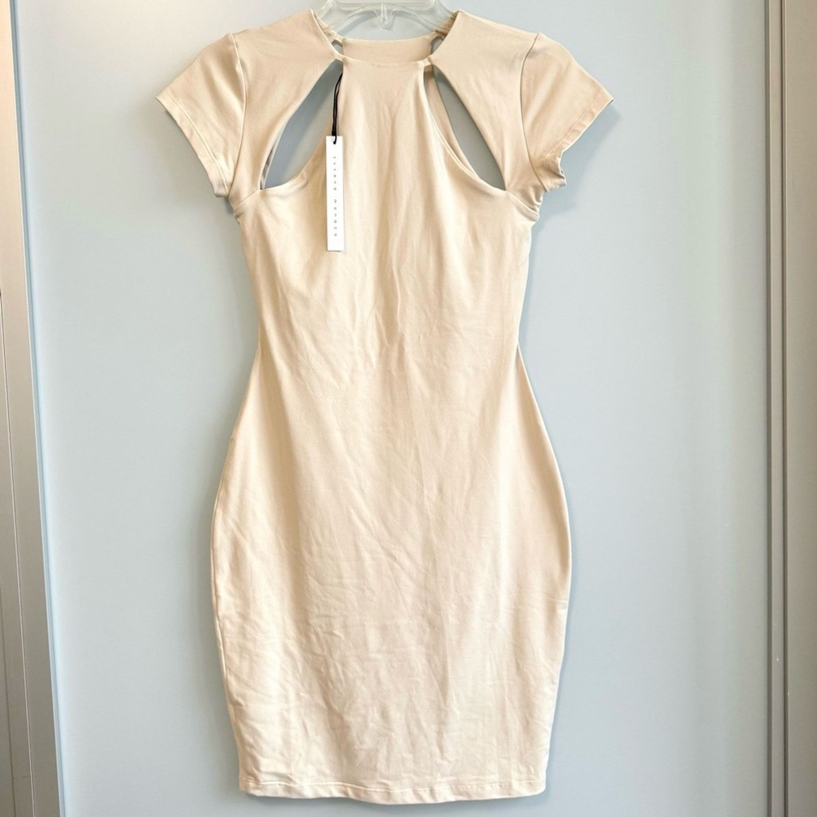 Susana Monaco New! Susana Monaco Cut-Out Shortsleeve Dress, Size XS Size XS / US 0-2 / IT 36-38 - 2 Thumbnail