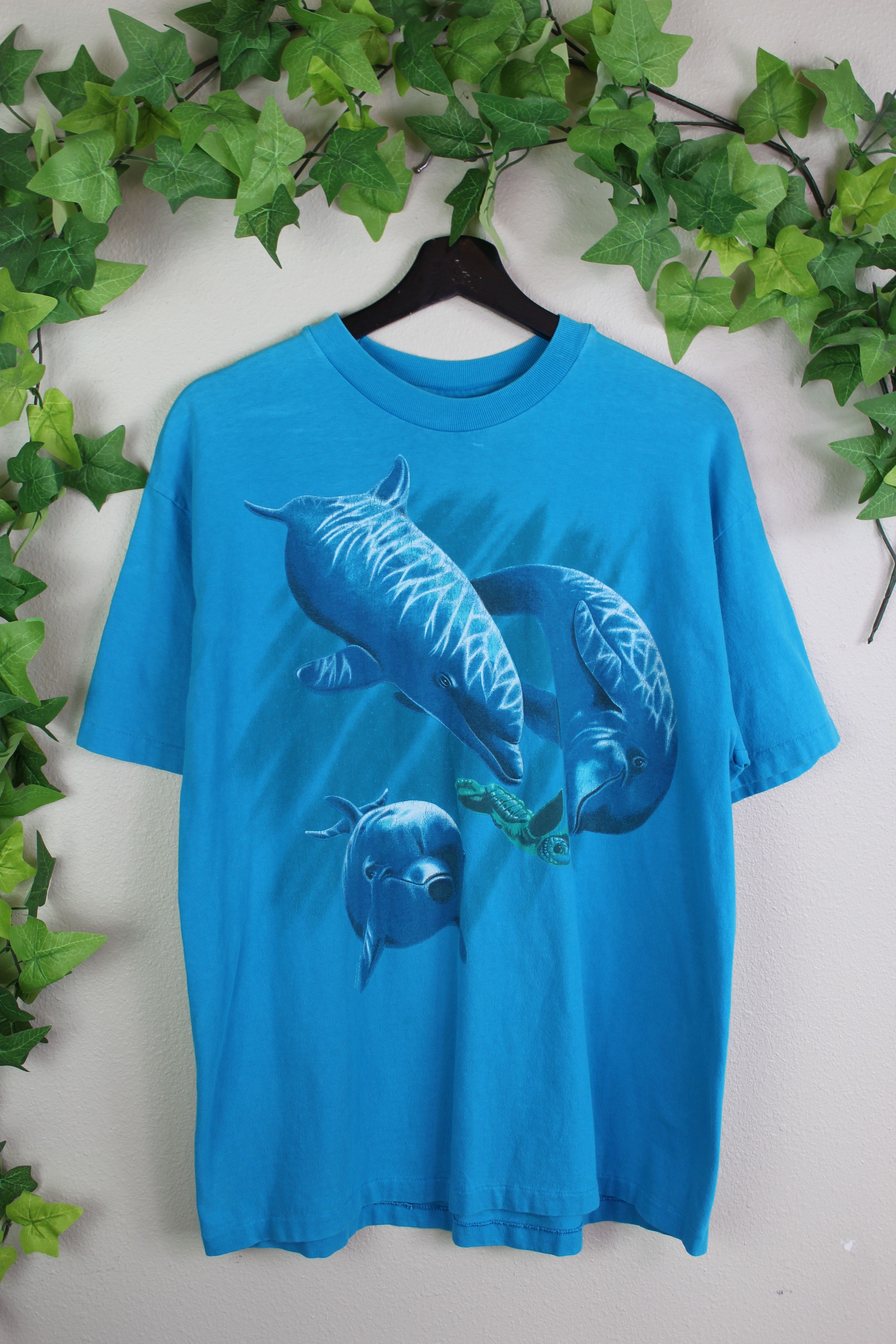 Vintage VINTAGE DOLPHINS NATURE T-SHIRT 90S Size US L / EU 52-54 / 3 - 1 Thumbnail