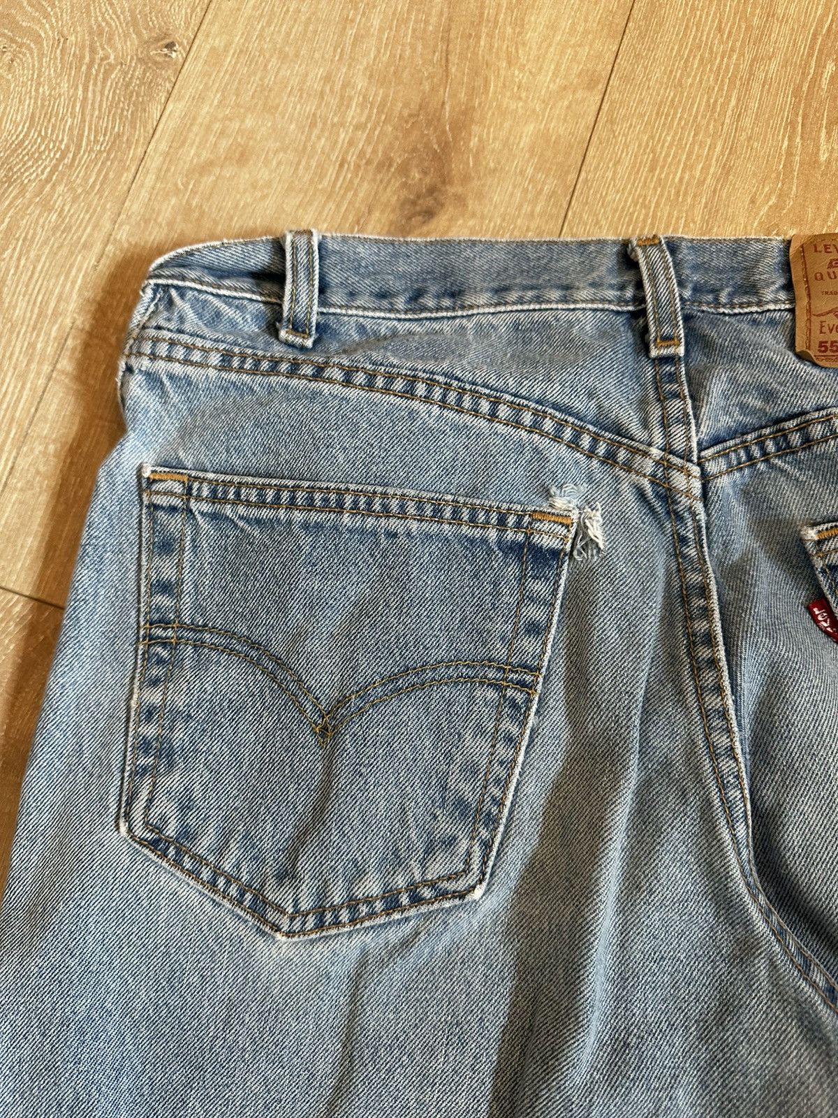 Levi's Y2K Levi 550 blue denim Size US 32 / EU 48 - 5 Thumbnail