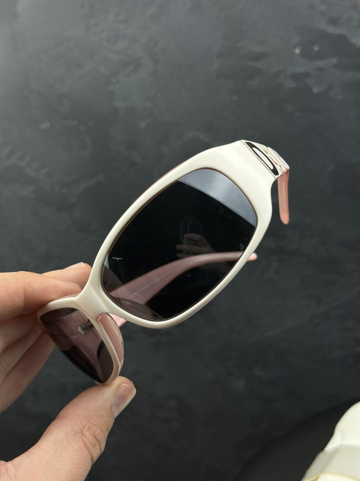 Dolce & Gabbana Vintage Dolce & Gabbana Pink & White Sunglasses Size ONE SIZE - 9 Thumbnail
