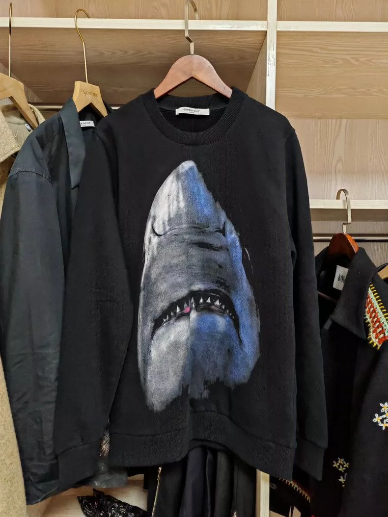 Givenchy Givenchy GVC Shark Hoodie 2506-Nextarrow Size US XS / EU 42 / 0 - 1 Thumbnail