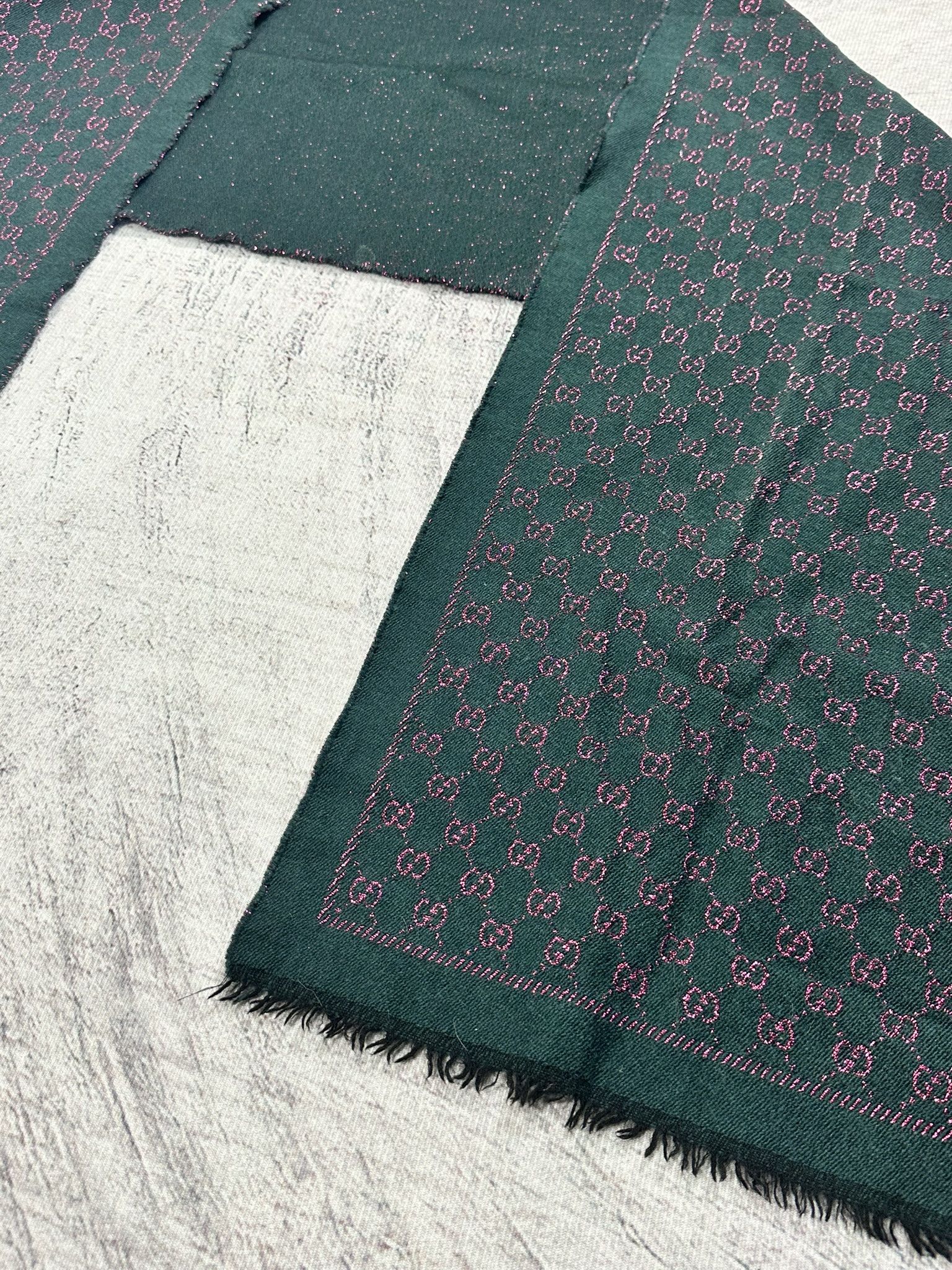 Gucci Gucci Scarf GG Monogram Pattern Green and Pink Size ONE SIZE - 2 Thumbnail