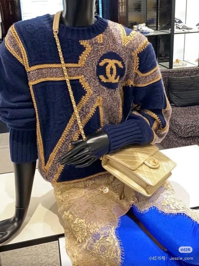Chanel Chanel 21A Castle Series Dark Blue Cashmere Sweater Size XS / US 0-2 / IT 36-38 - 9 Thumbnail