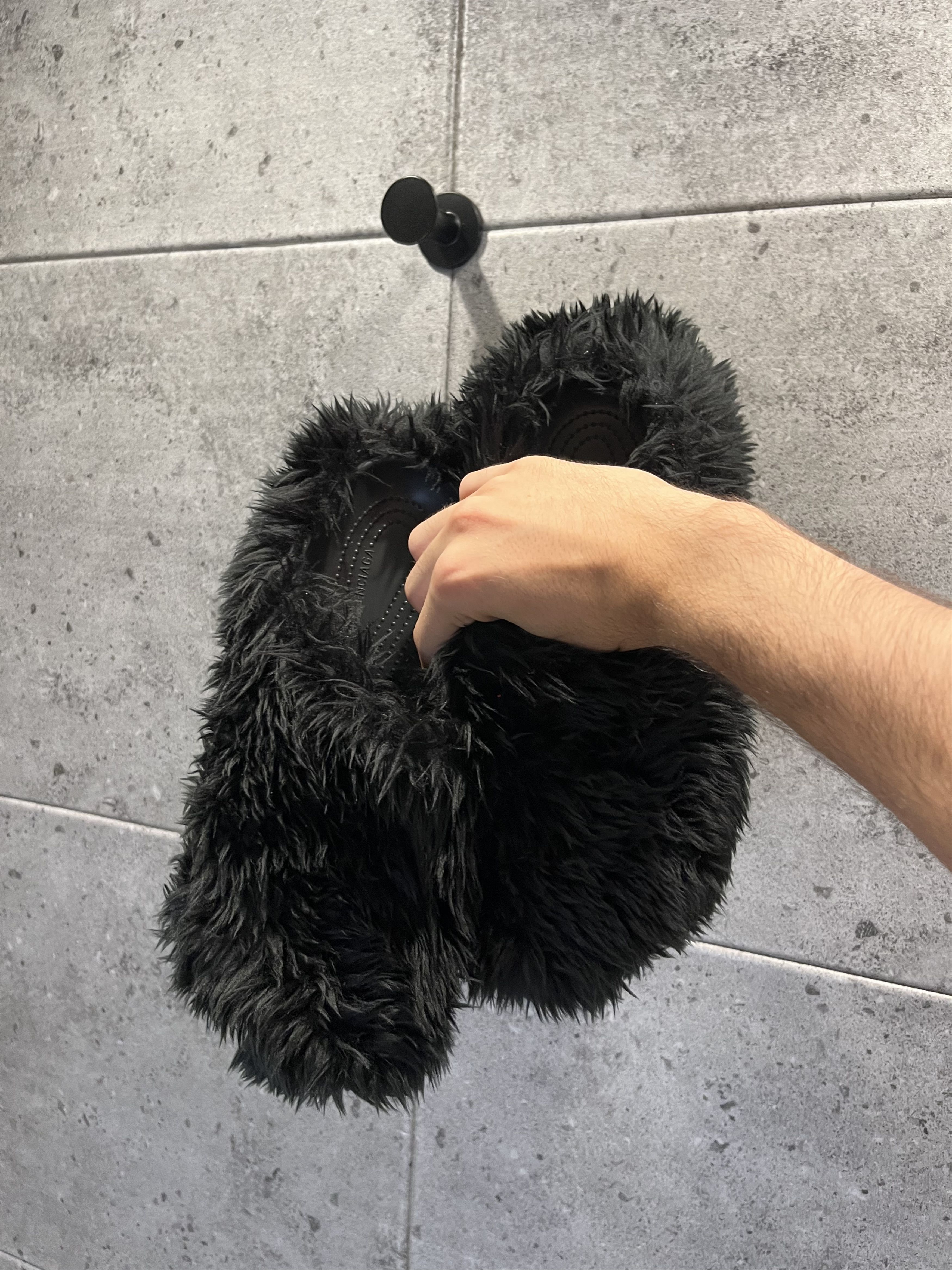 Balenciaga × Crocs Balenciaga furry hair crocs mules Size US 8 / EU 41 - 2 Thumbnail