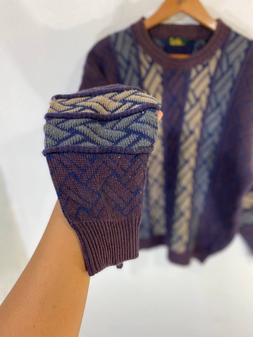 Japanese Brand vintage japanese brand knitwear very nice design Size US L / EU 52-54 / 3 - 3 Thumbnail