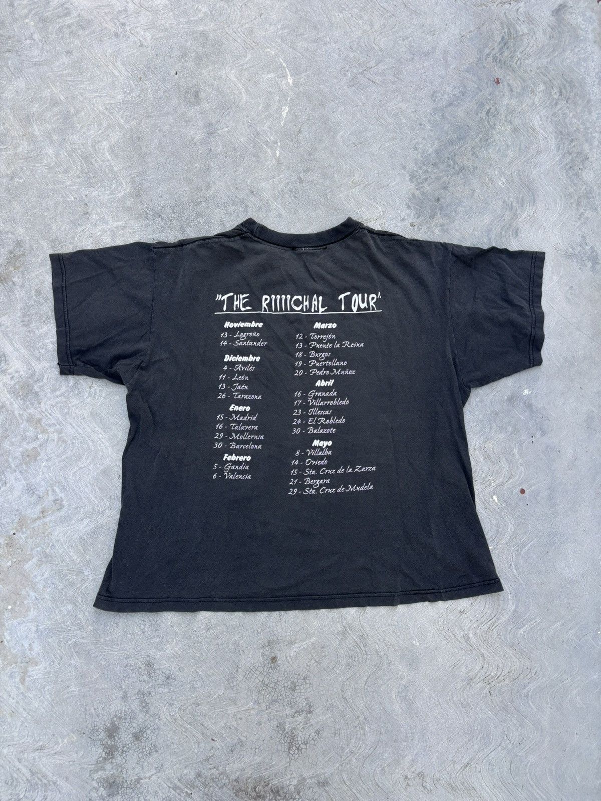 Band Tees Vintage 90s Mago De Oz Tour T Shirt Size US L / EU 52-54 / 3 - 2 Thumbnail