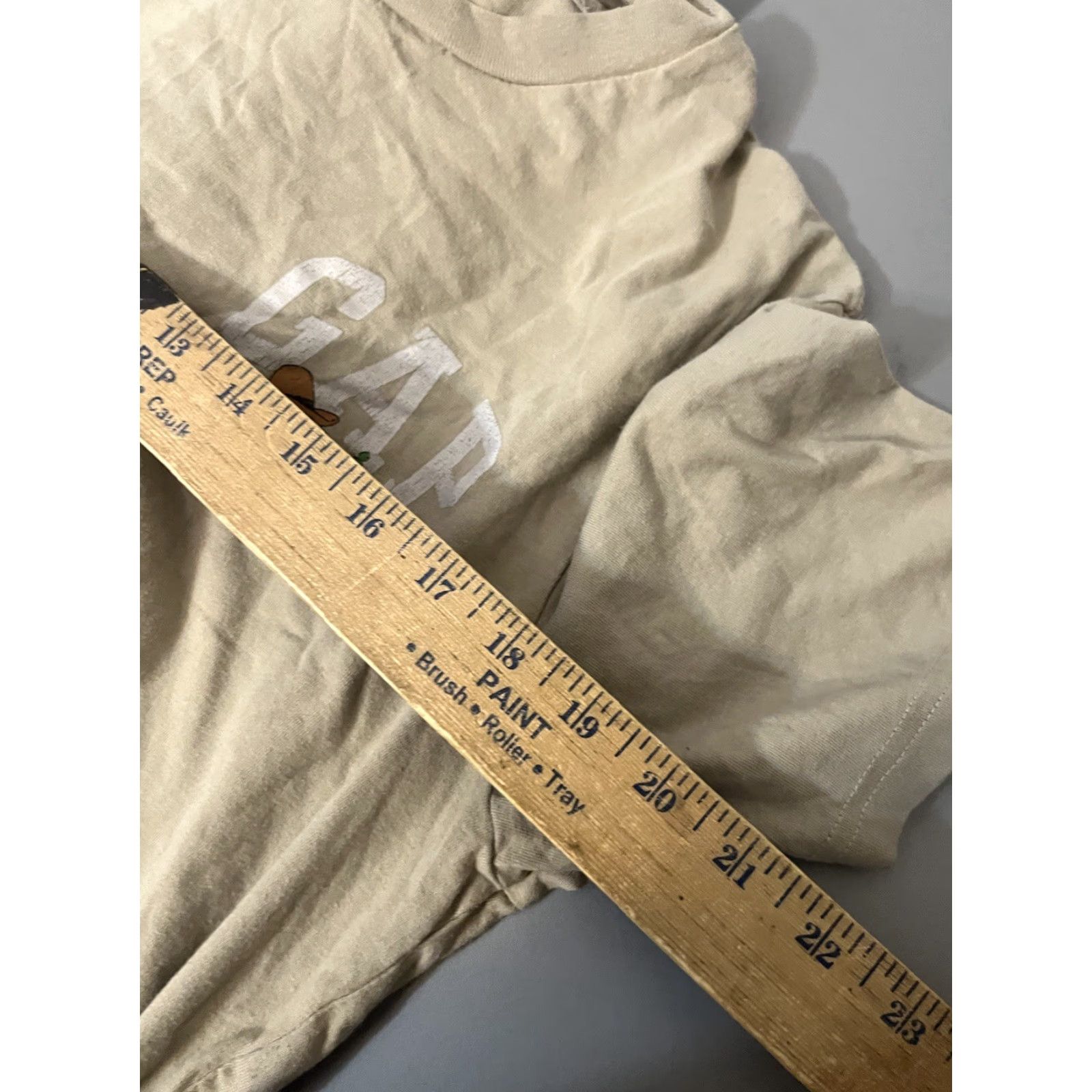 Gap GAP Tan Relaxed Snoopy Graphic Tee Mens Shirt Small S Beige Short Sleeve Size US S / EU 44-46 / 1 - 5 Thumbnail
