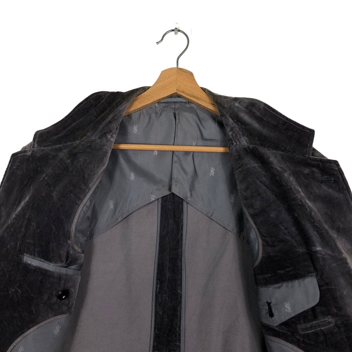 Japanese Brand Vintage Velvet Double Breast Coat Jacket Yves Saint Laurent Size US M / EU 48-50 / 2 - 11 Thumbnail