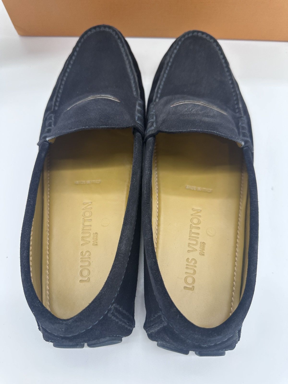 Louis Vuitton Louis Vuitton Suade Loafer Men’s Size 10 LV 11 US Size US 11 / EU 44 - 5 Thumbnail