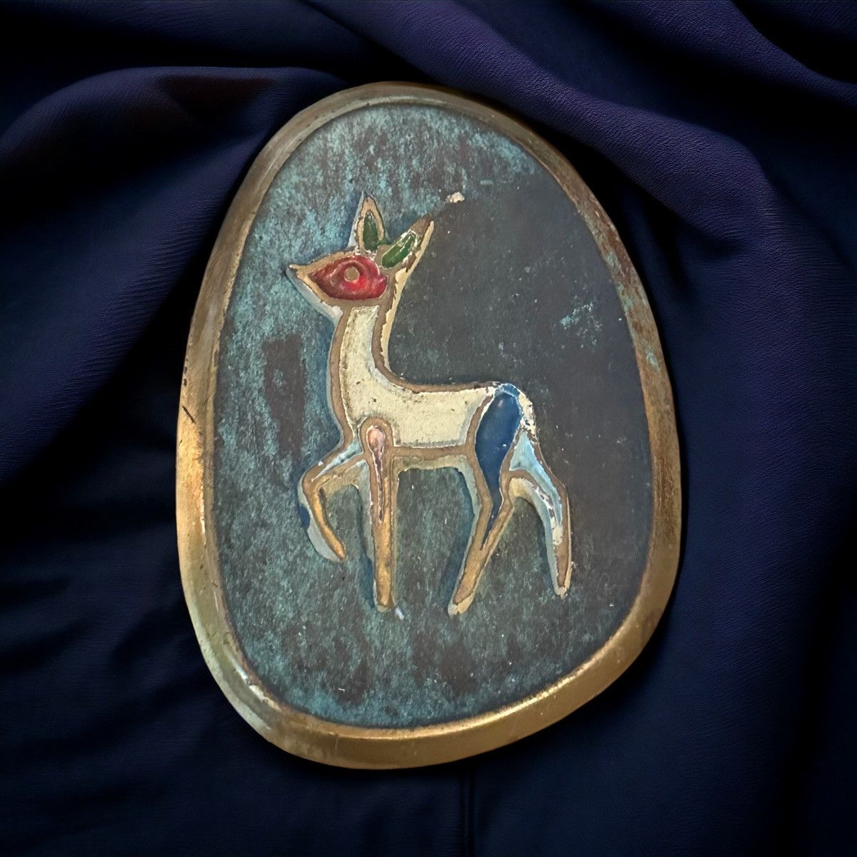 Vintage Vintage brass Doe deer brooch Size ONE SIZE - 1 Thumbnail