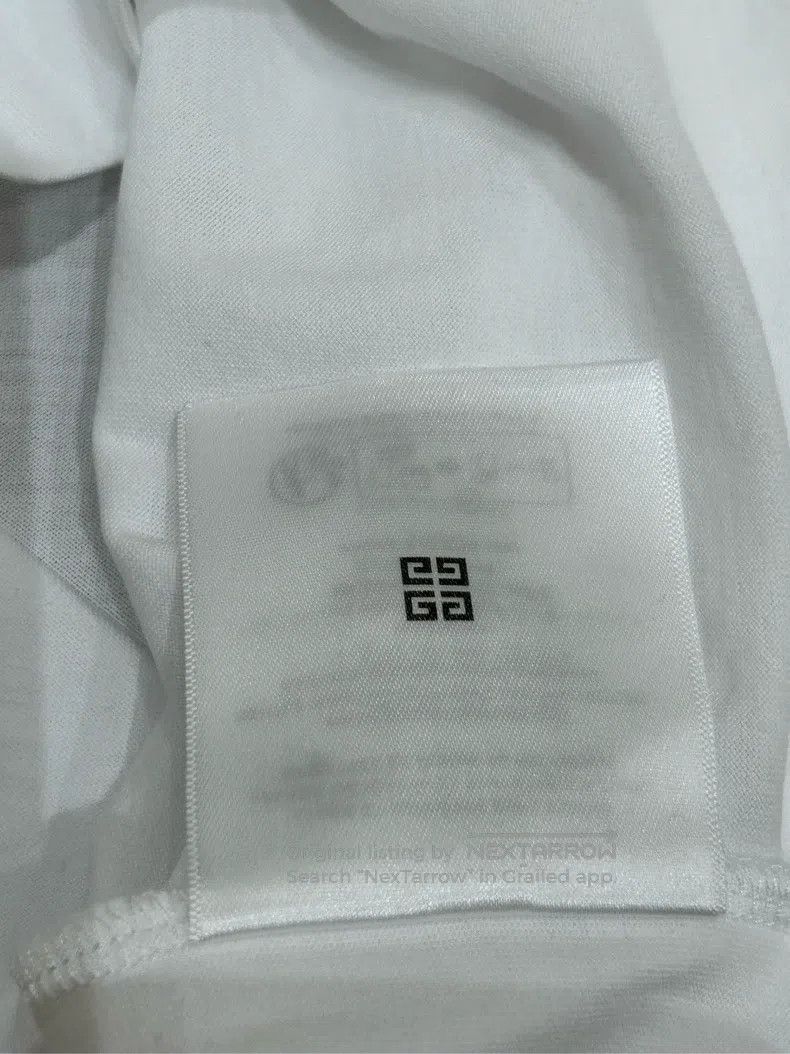 Givenchy Givenchy Short-Sleeve White XL Official Price 4400 Size US XL / EU 56 / 4 - 7 Thumbnail