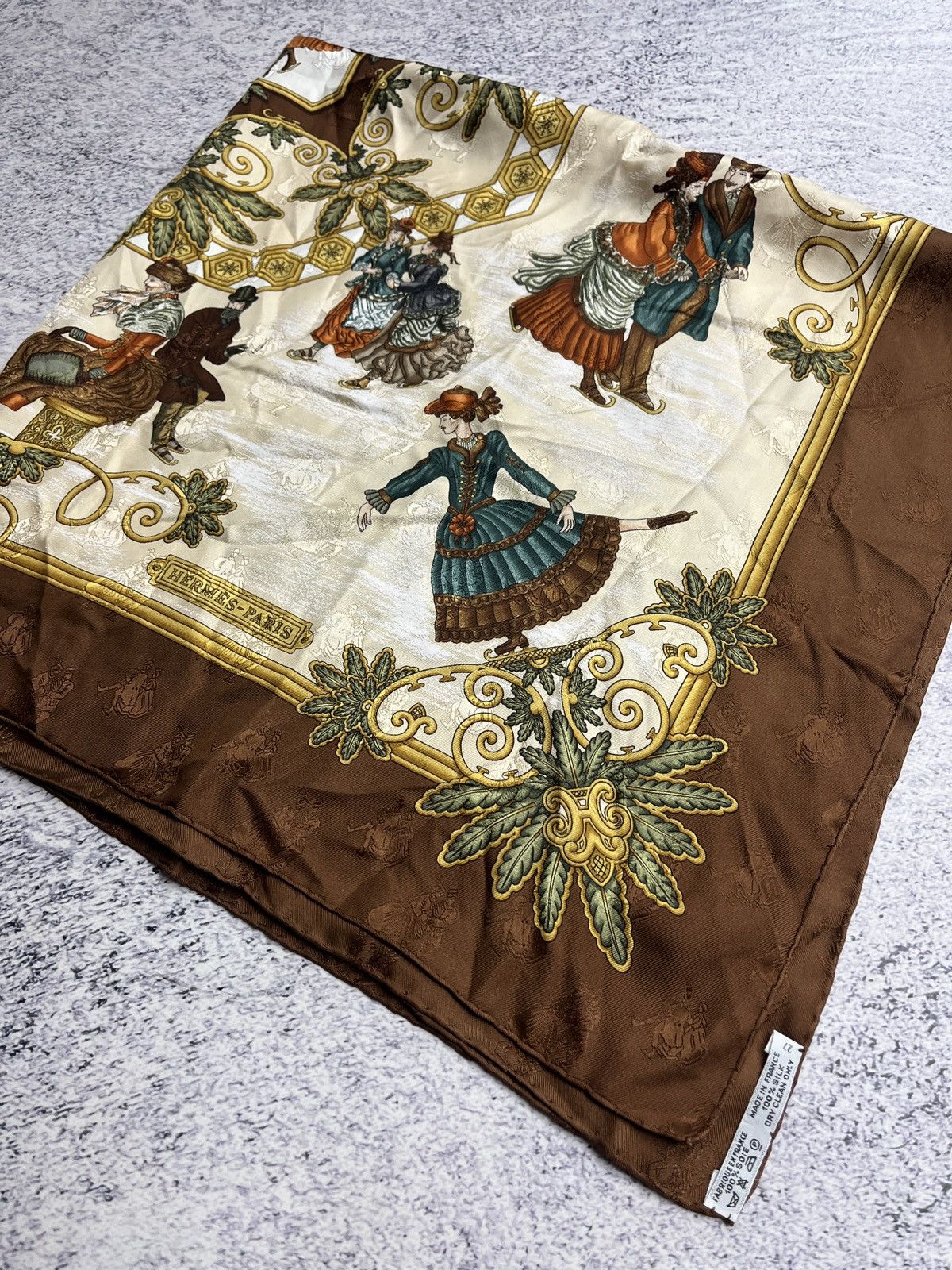 Hermes × Vintage Vintage Hermes Joies D’hiver Brown Silk Scarf Rare Size ONE SIZE - 7 Thumbnail