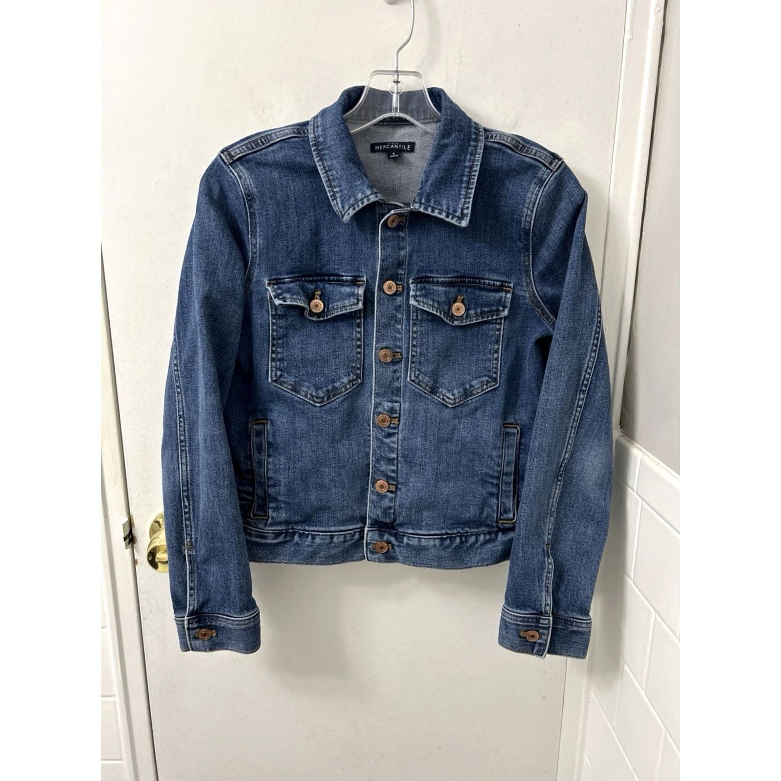 Denime J.Crew Mercantile Denim Trucker Jacket Womens S Small Wash Blue L/S Pockets Button Front Classic Fit Vintage No Size S / US 4 / IT 40 - 2 Thumbnail