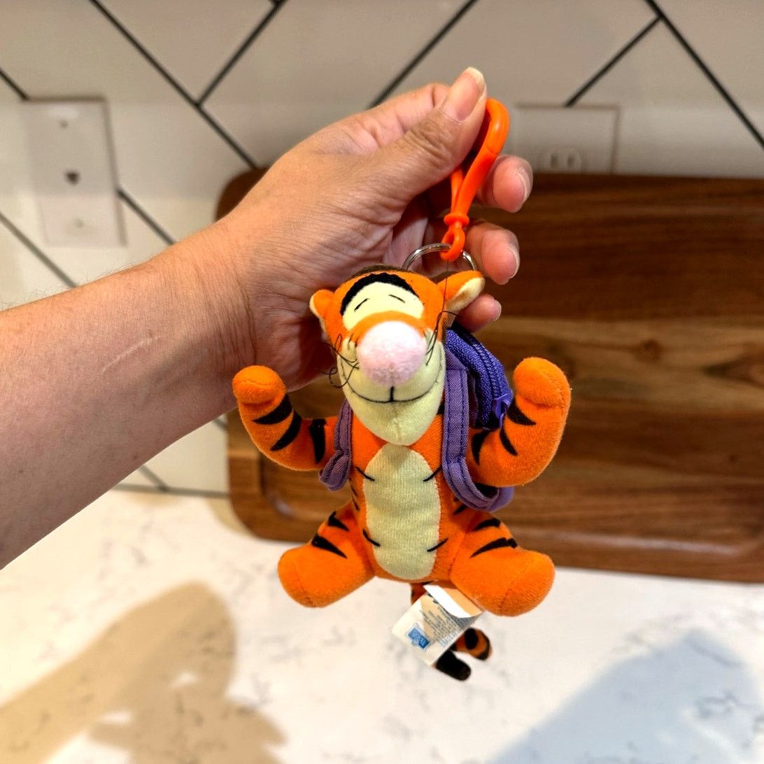 Vintage vintage Winnie the Pooh Tigger Plush Keychain purple Size ONE SIZE - 1 Thumbnail