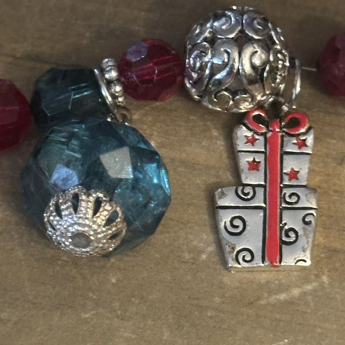 Other Christmas bead charm bracelet Size ONE SIZE - 3 Thumbnail