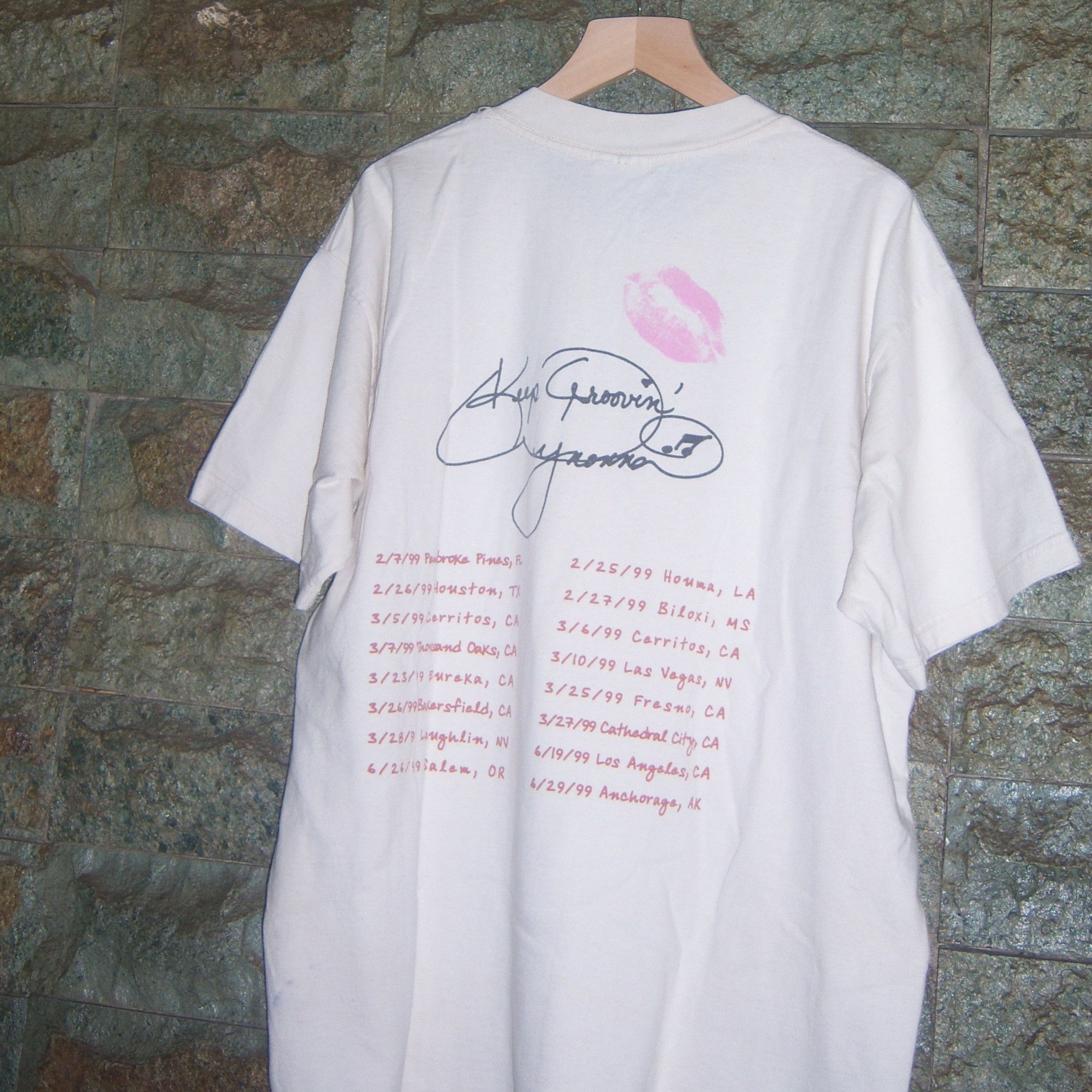 Band Tees × Gildan × Vintage 1999 Wynonna Keep Groovin Tour Size US L / EU 52-54 / 3 - 7 Thumbnail