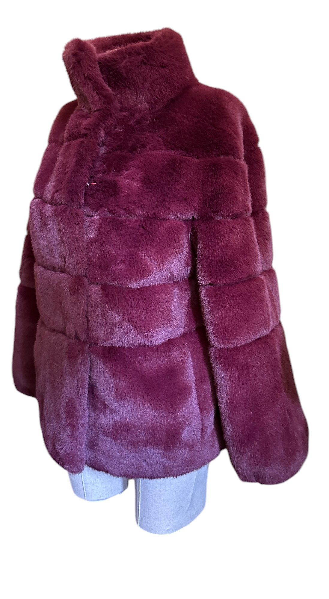 Diane von Furstenberg Faux Fur Short Coat in Burgundy Size S / US 4 / IT 40 - 2 Thumbnail