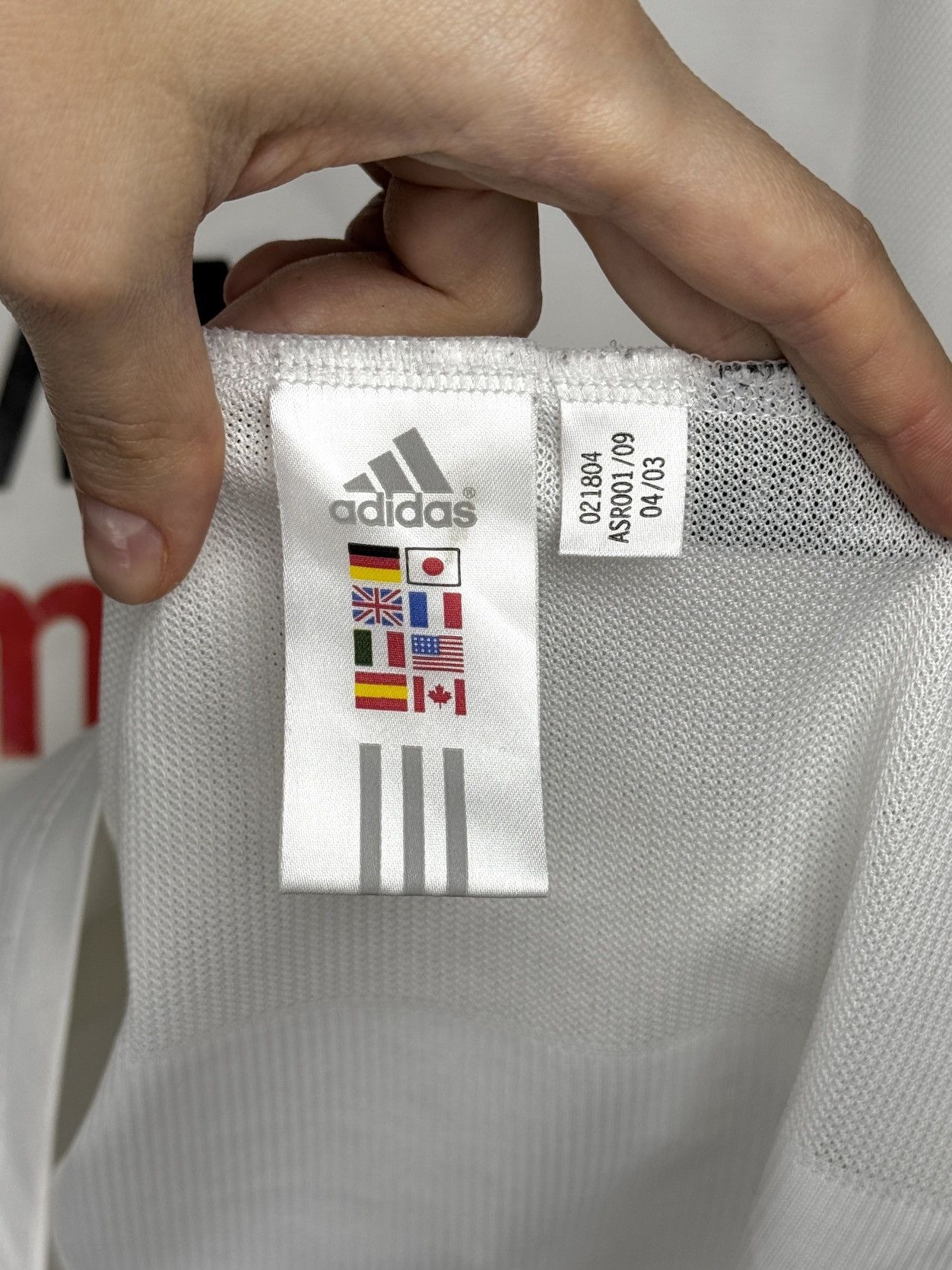 Adidas Authentic Adidas Real Madrid 2003/2004 Home Soccer Jersey XL Size US XL / EU 56 / 4 - 13 Thumbnail