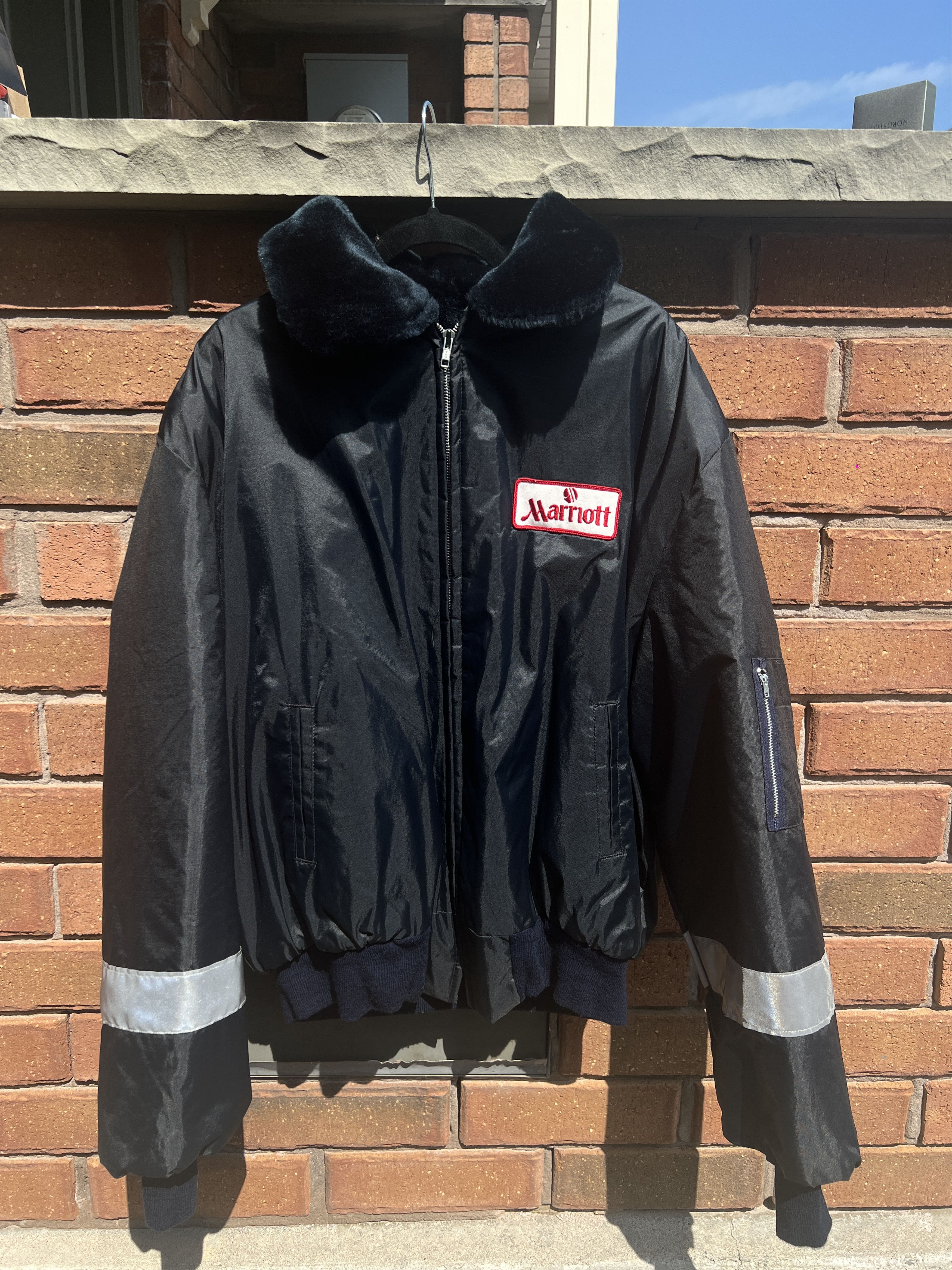 Vintage Vintage Marriott Hotel Employee Sherpa Bomber Size US XL / EU 56 / 4 - 1 Thumbnail