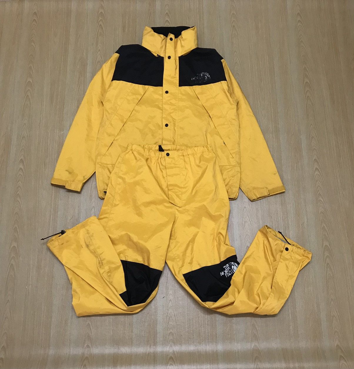 The North Face × Vintage Vintage The North Face Goretex Jacket With Pants Size US M / EU 48-50 / 2 - 1 Thumbnail