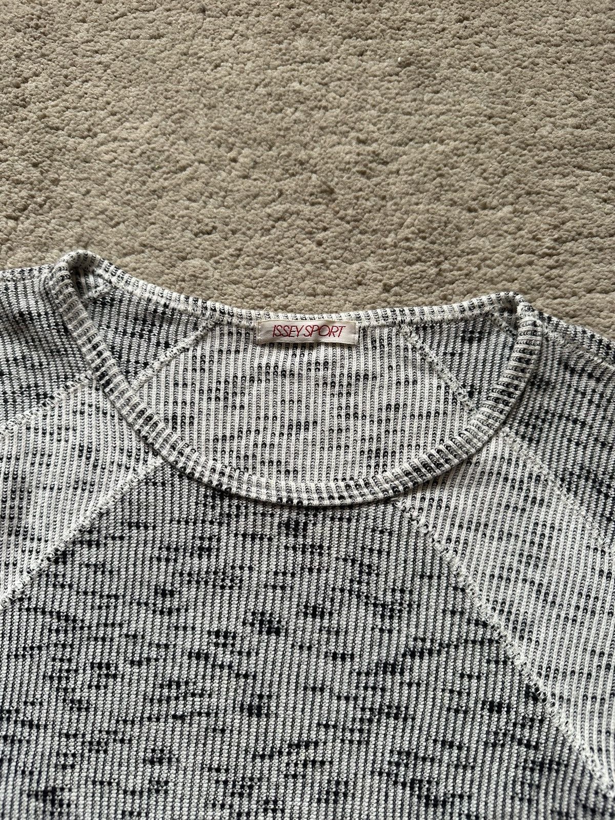 Issey Miyake 1990s ISSEY MIYAKE Sport Cropped Boxy Knitted Sweater Size US M / EU 48-50 / 2 - 4 Thumbnail