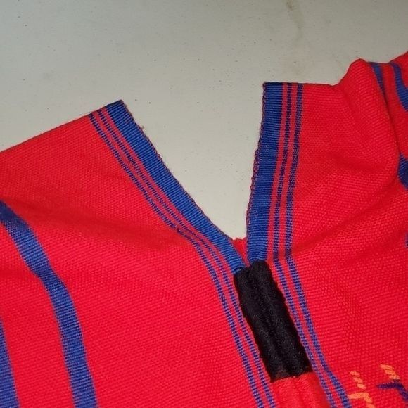 Vintage Vintage Handwoven Tzute Red with Animals 32" x 45" Fringed S Size XL / US 12-14 / IT 48-50 - 4 Thumbnail