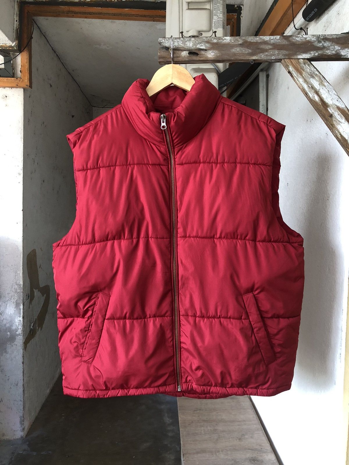 Gap Gap Minimalist Red Puffer Vest Jacket For Winter Size US XL / EU 56 / 4 - 6 Thumbnail