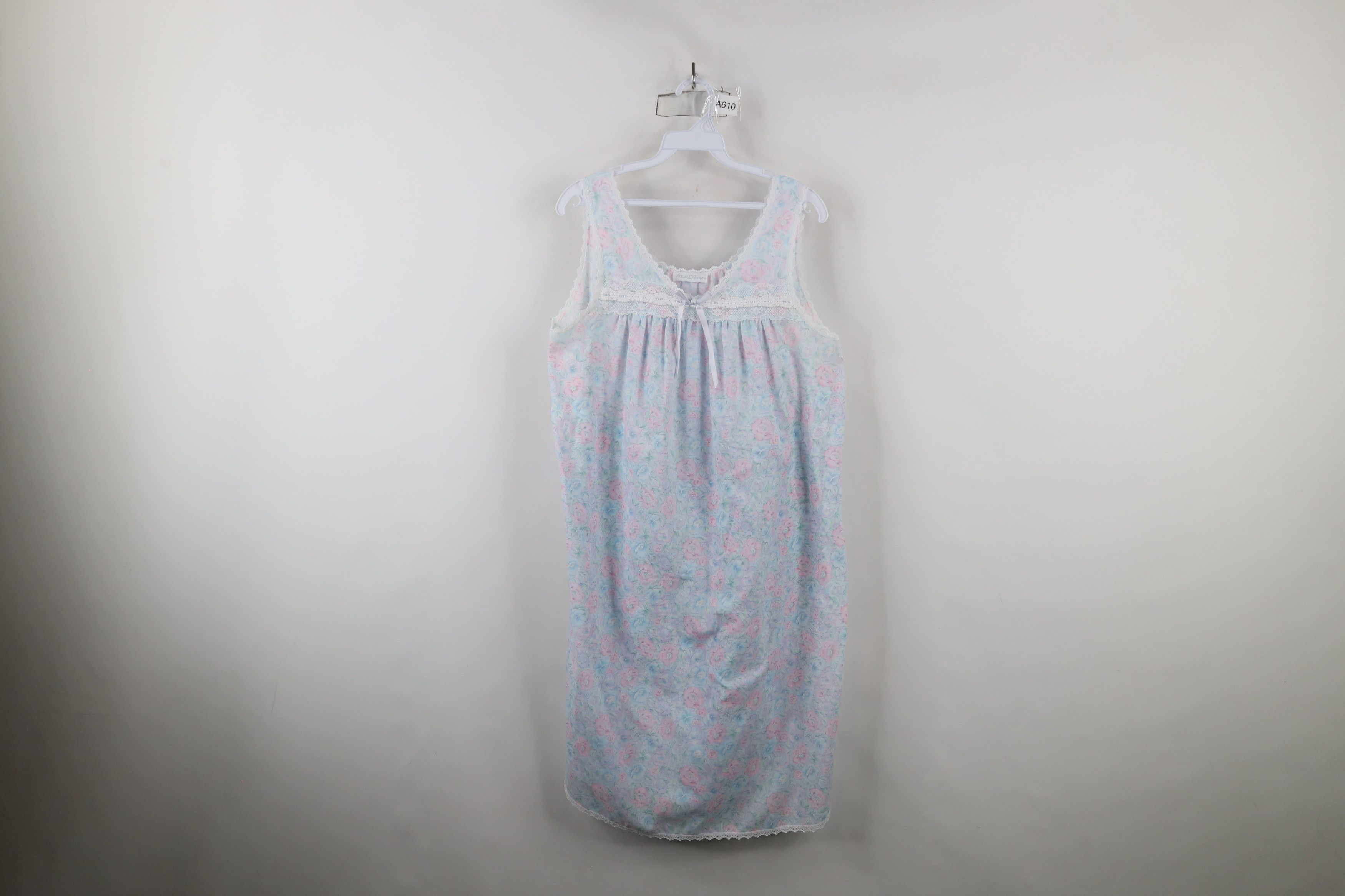 Vintage Vintage 90s Miss Elaine Lace Night Gown Sleep Shirt USA Size M / US 6-8 / IT 42-44 - 1 Thumbnail
