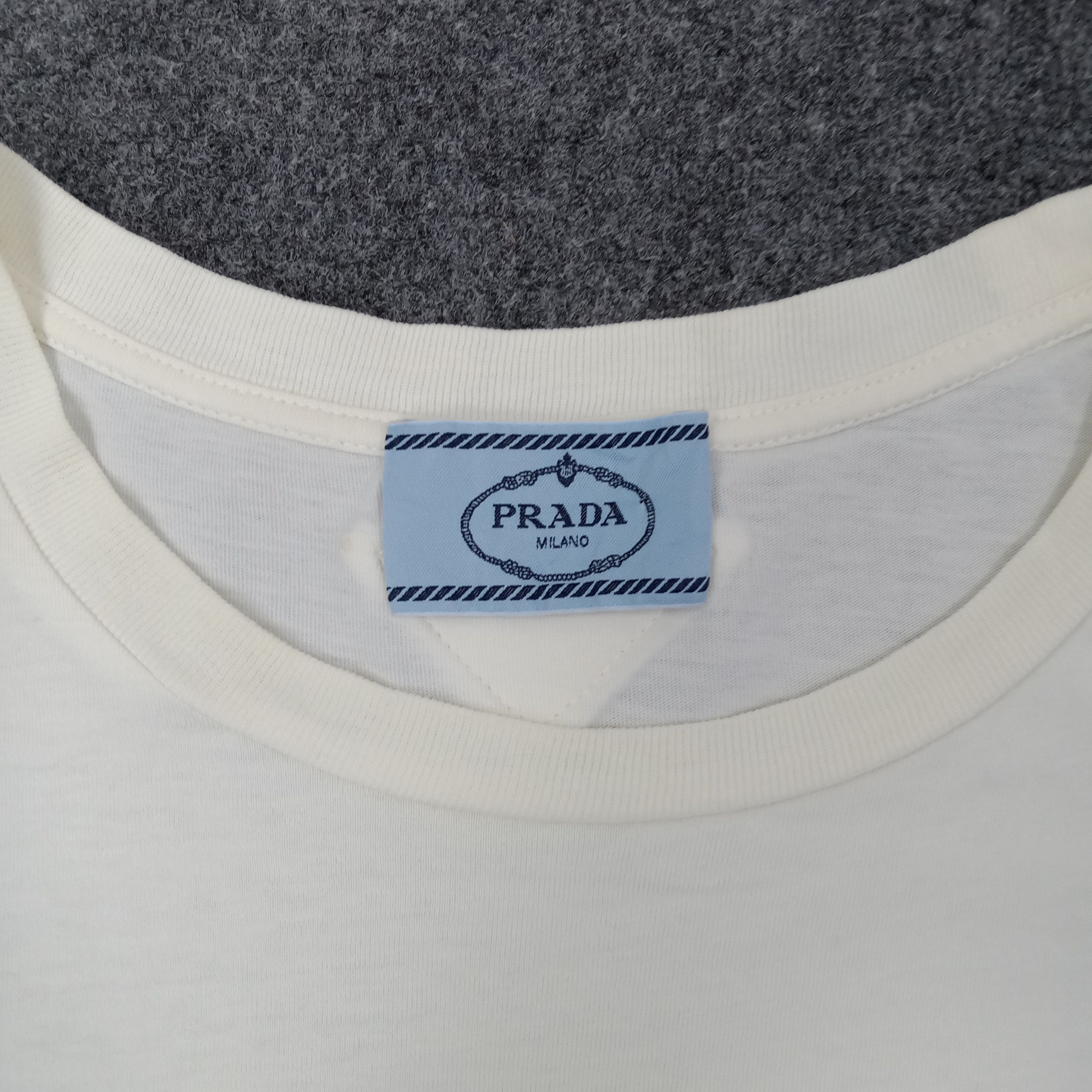 Vintage Prada Italian Brand Love Art Tshirt C259N47 Size US M / EU 48-50 / 2 - 3 Thumbnail