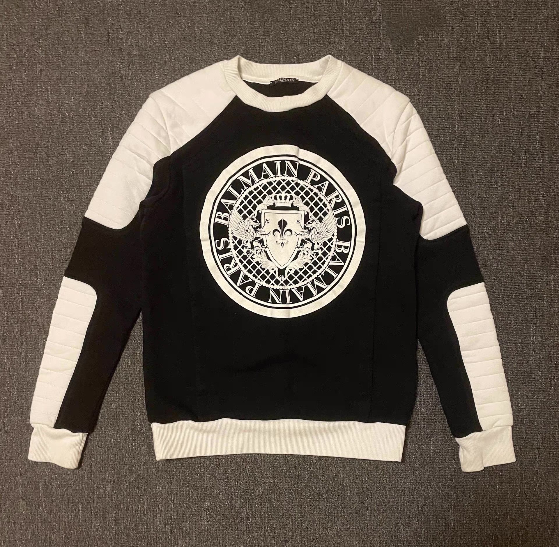 Balmain Balmain Men's Black & White Patchwork Sweatshirt, Q4 Size US S / EU 44-46 / 1 - 8 Thumbnail