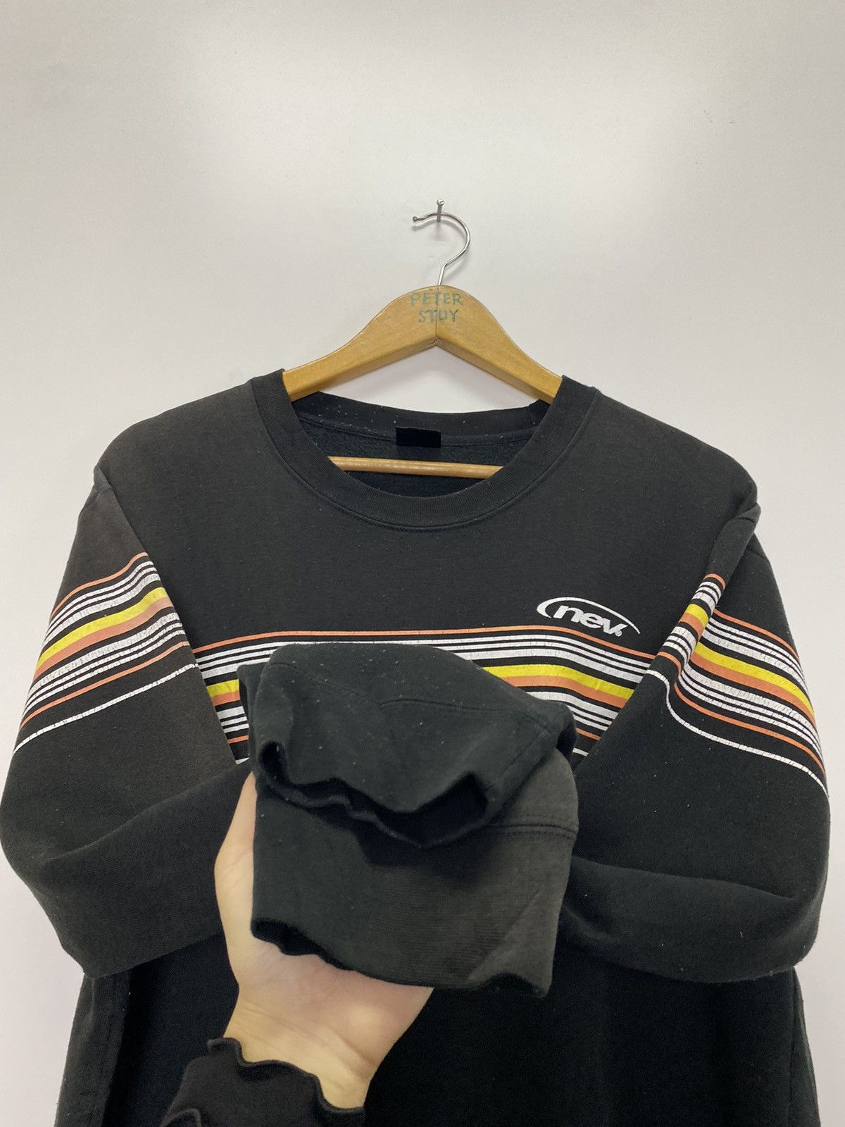 Vintage Vintage 90s NEV Sweatshirt Size US L / EU 52-54 / 3 - 9 Thumbnail