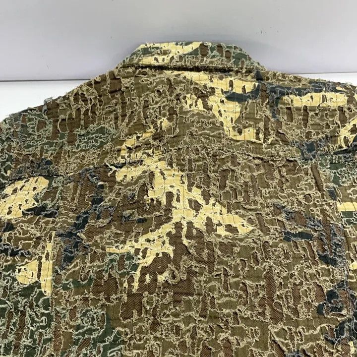Givenchy Givenchy Givenchy Camo Print ZipUp Jacket for Men -2507 Size US M / EU 48-50 / 2 - 6 Thumbnail