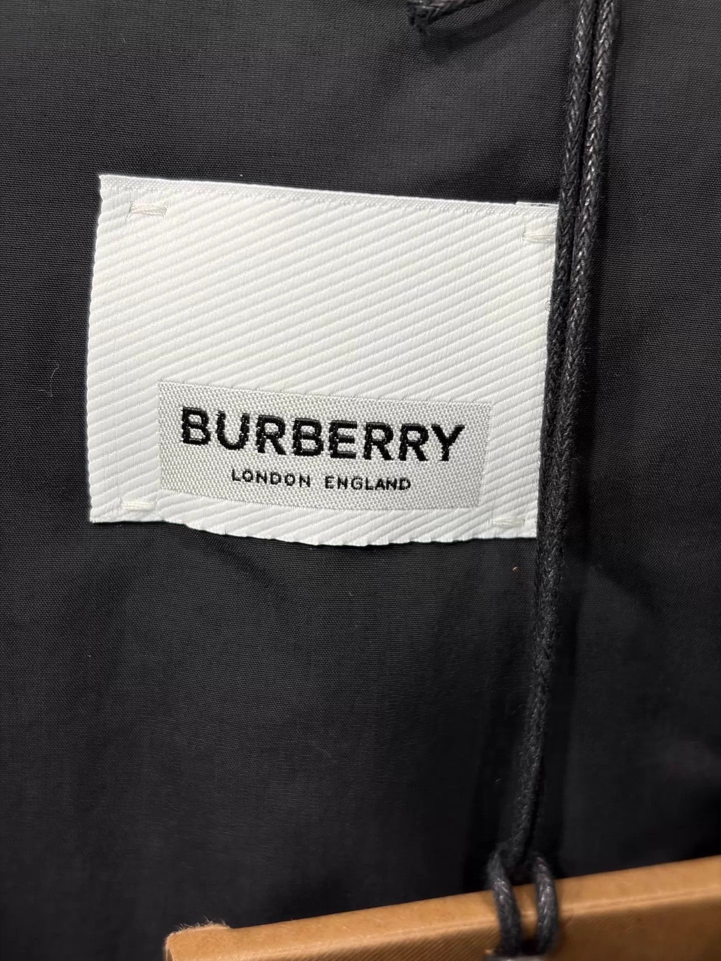 Burberry Burberry Women's Black XS Equestrian Hooded Belted Cotton Coat Size XS / US 0-2 / IT 36-38 - 3 Thumbnail