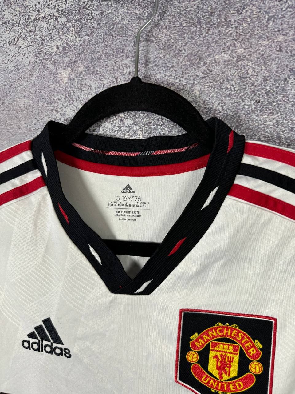Adidas CASEMIRO Manchester United 2022/23 Away Adidas Soccer Jersey Size US S / EU 44-46 / 1 - 10 Thumbnail