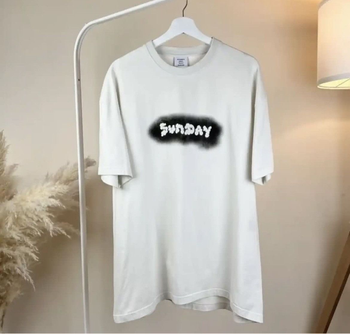 Vetements AW19 “SunDAY “ Oversized T-Shirt Size US S / EU 44-46 / 1 - 2 Thumbnail