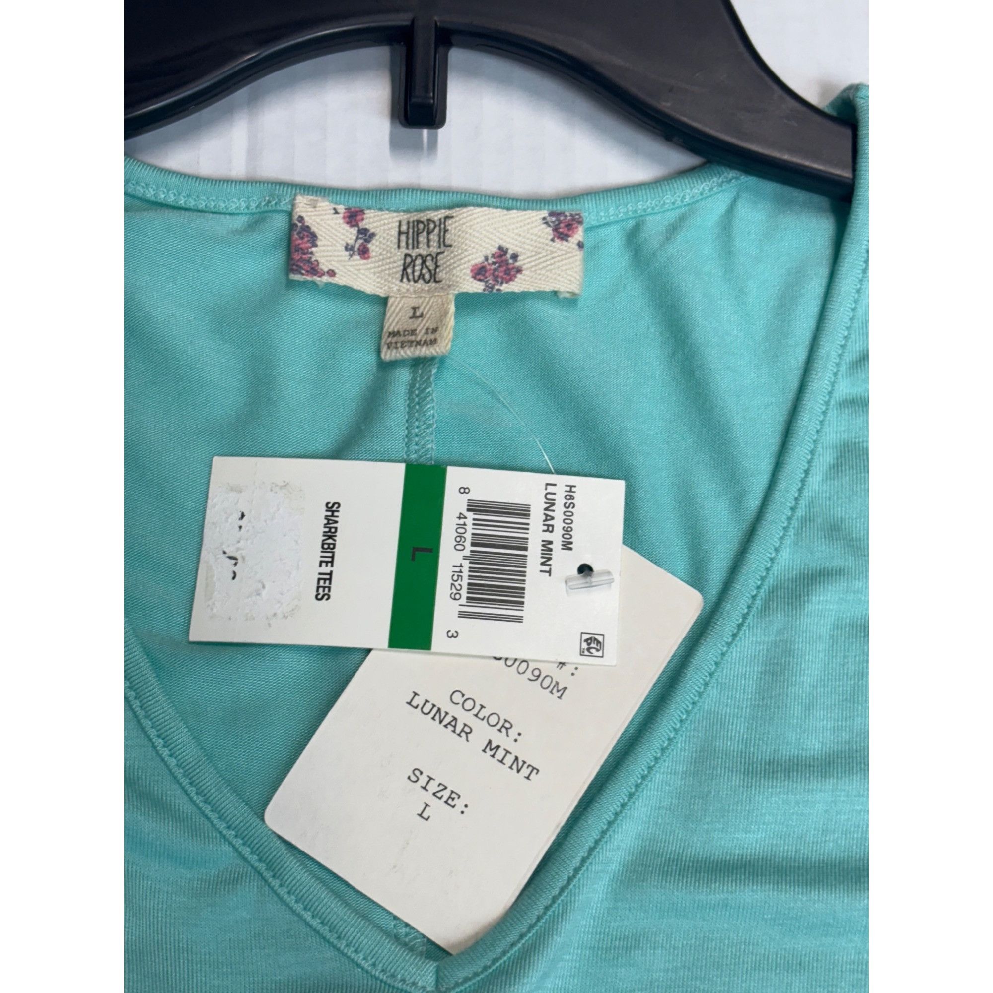 Other Hippie Rose Junior’s Sharkbite Hi-Low Tee, Lunar Mint, L Size L / US 10 / IT 46 - 7 Thumbnail