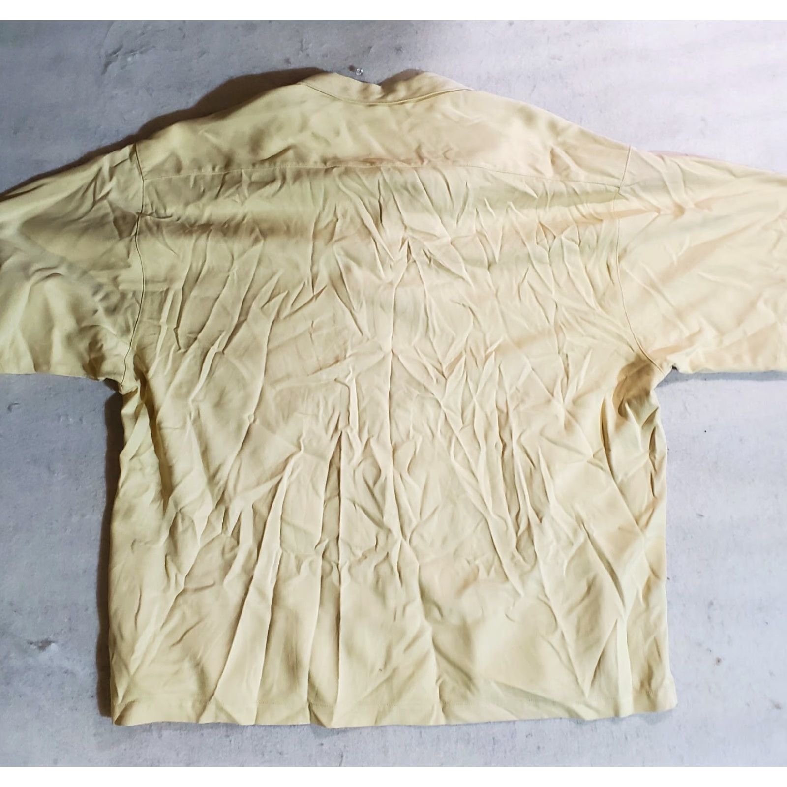 Tommy Bahama Tommy Bahama Button-Up Hawaiian Style Short Sleeve Shirt 100% Silk Mens Sz 2XL Yellow Size US XXL / EU 58 / 5 - 5 Thumbnail
