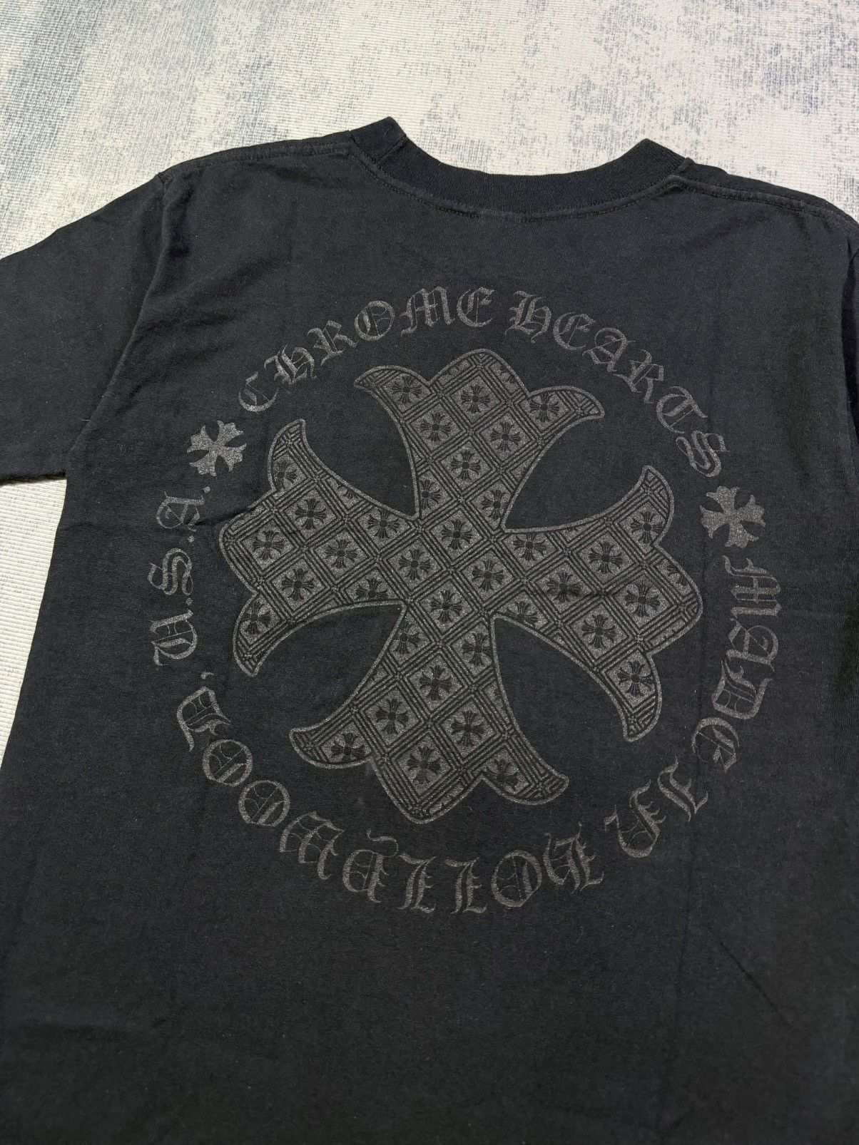 Chrome Hearts 2010s - TONAL CH PLUS STAMP TEE Size US S / EU 44-46 / 1 - 1 Thumbnail