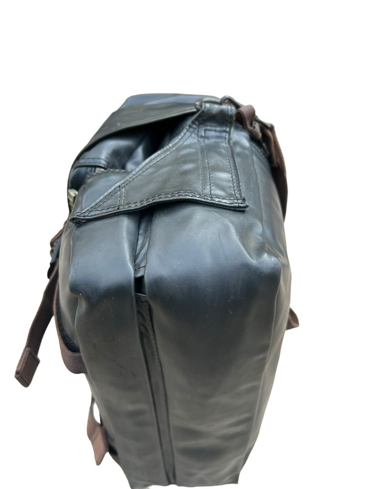 Japanese Brand Vintage Luggage Label Yoshida Tarpaulin Messenger Bag Size ONE SIZE - 12 Thumbnail