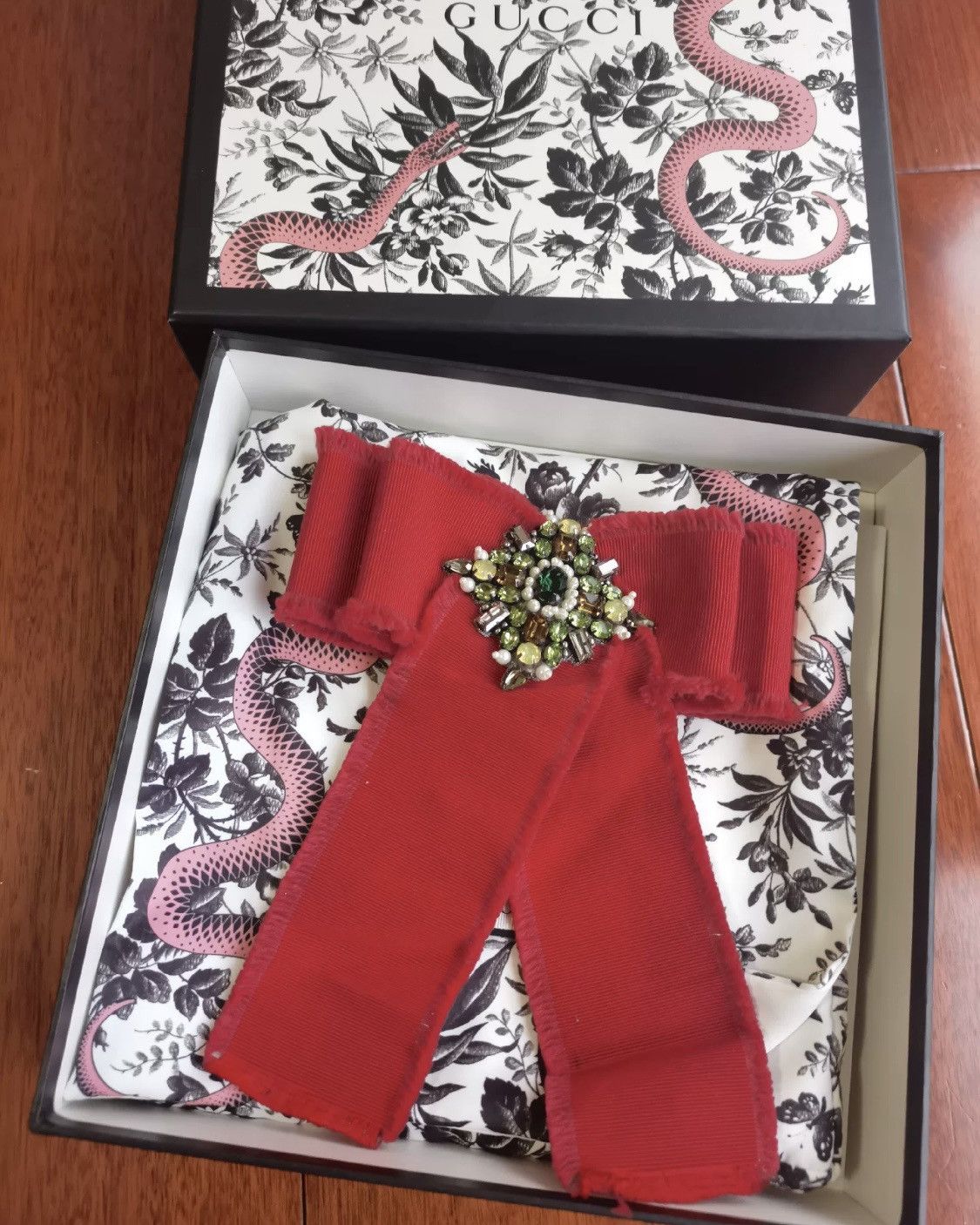 image of Gucci Alessandro Michele's Ribbon Pin Bedazzled in Red, Men's