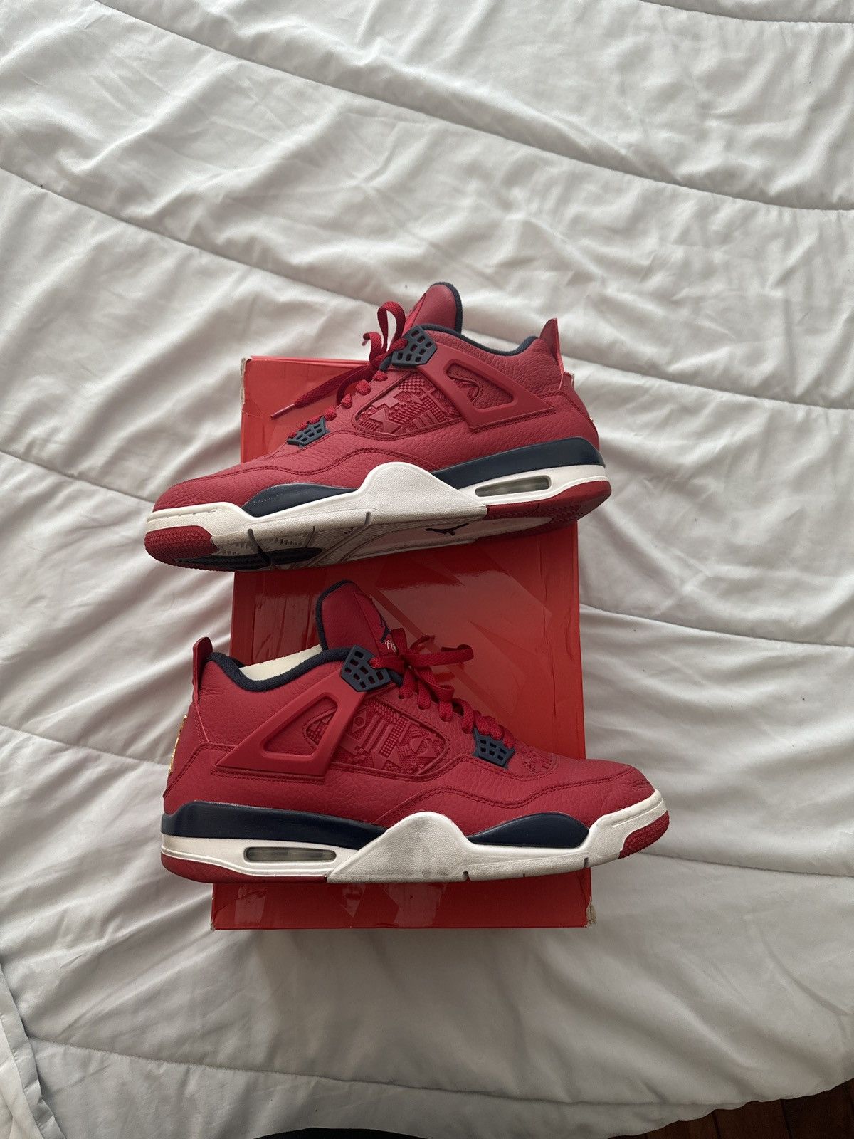 Jordan Brand Air jordan 4 Retro “FIBA” Size US 12 / EU 45 - 2 Thumbnail