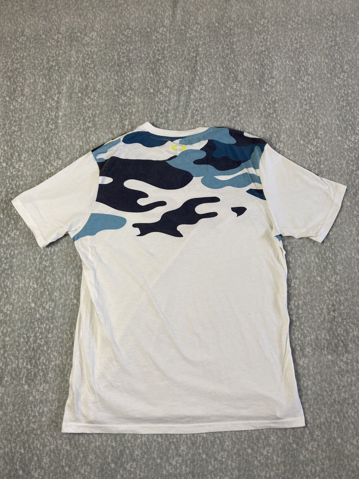 Oakley Oakley Logo Camo Snow T-Shirt Size US L / EU 52-54 / 3 - 4 Thumbnail