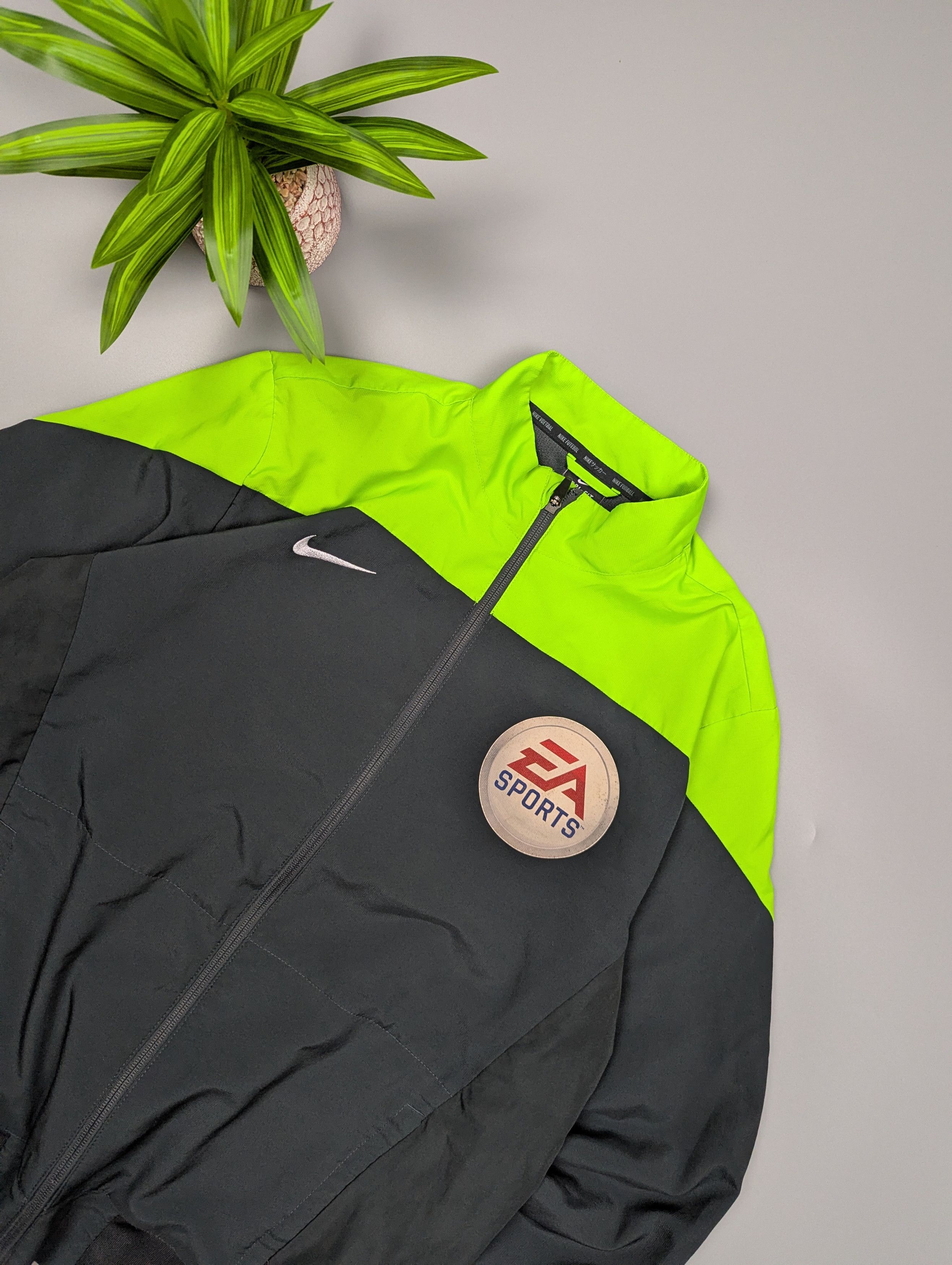 Nike Nike EA Sports Dri-FIT VTG Full Zip Jacket L Size US L / EU 52-54 / 3 - 2 Thumbnail