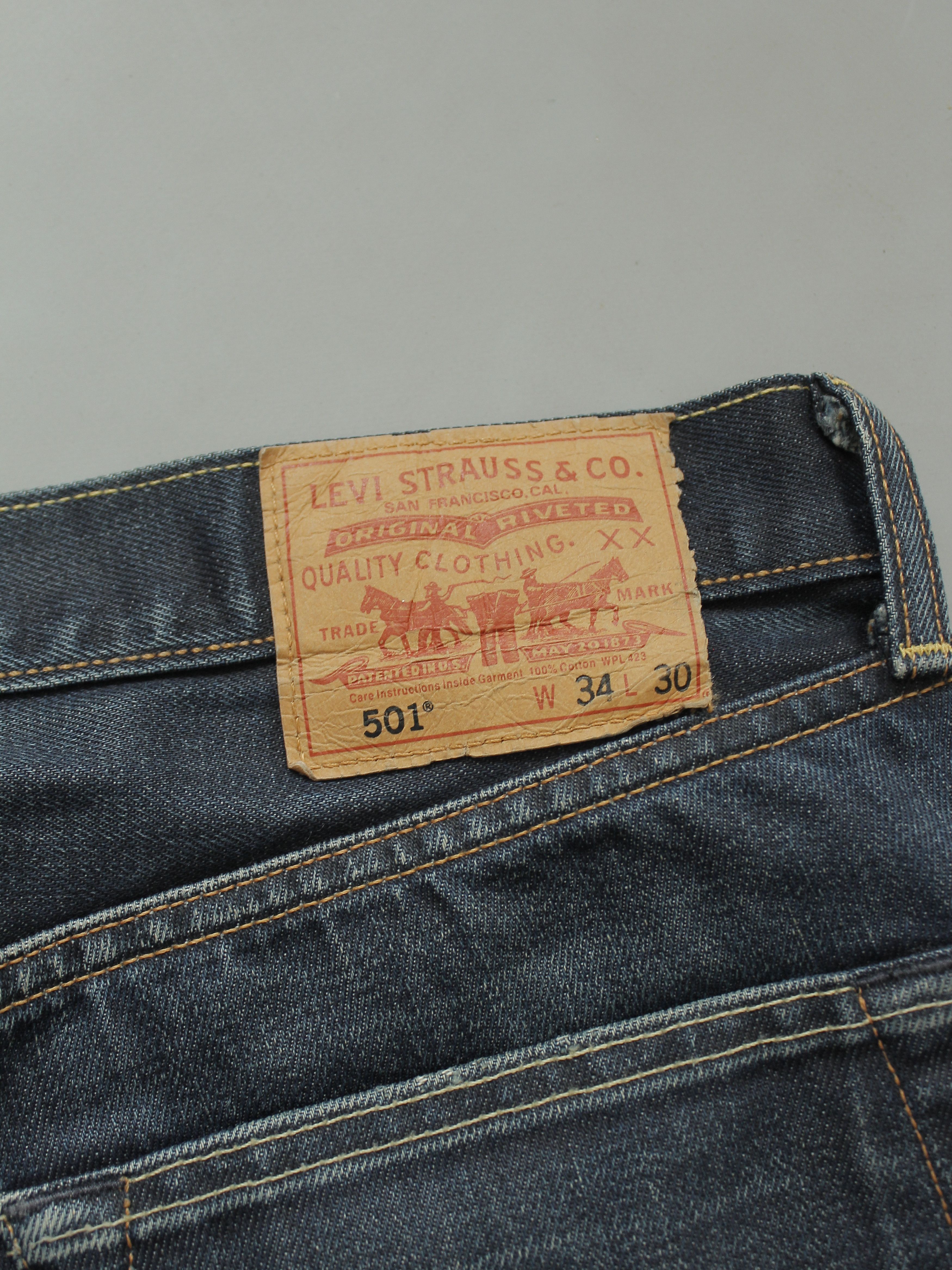 Levi's Levis 501 denim jeans mens 34 / 30 Levi's straight fit Size US 34 / EU 50 - 10 Thumbnail
