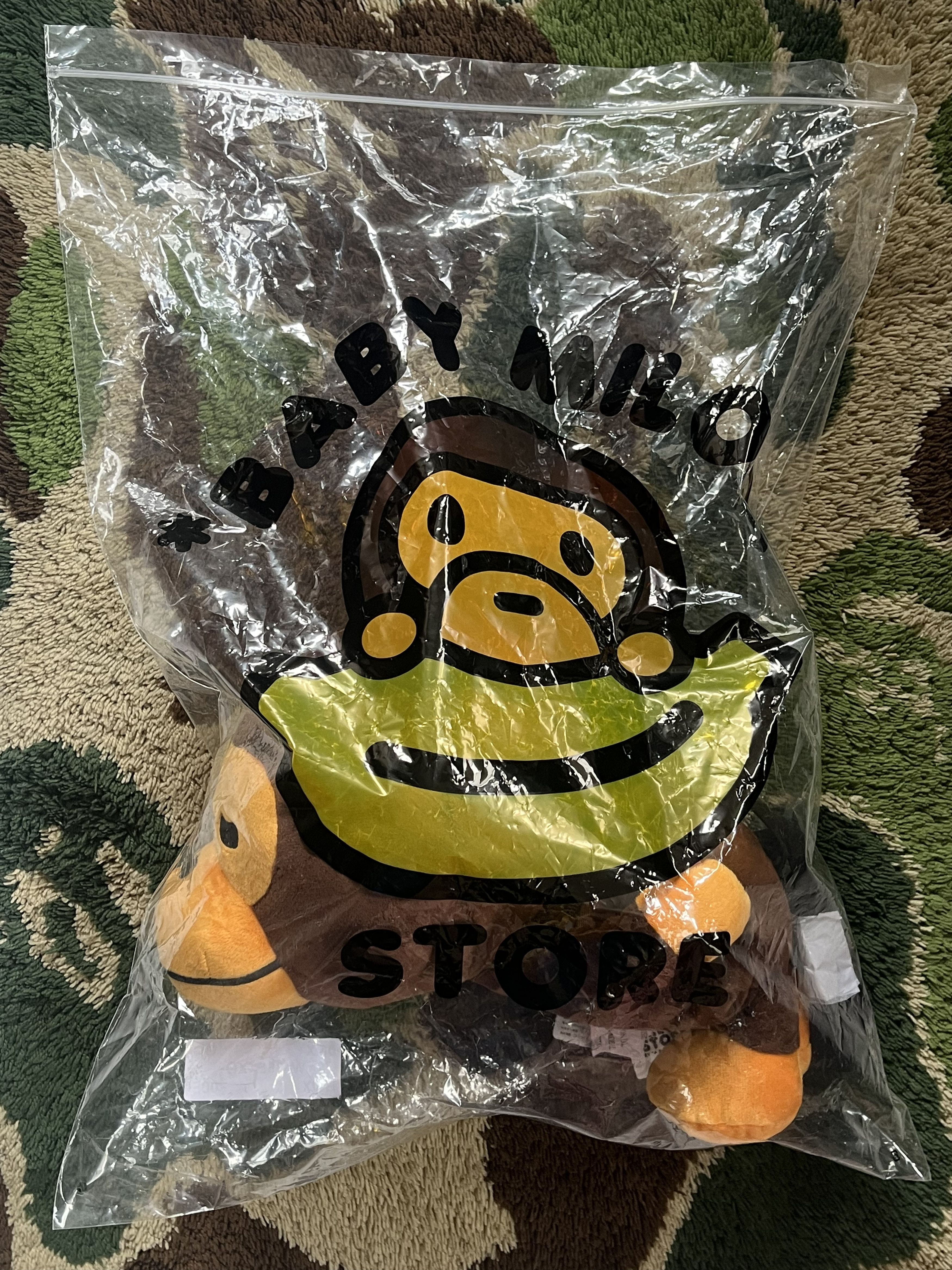 Bape BAPE BABY MILO PLUSH CROSS BODY BAG | Grailed