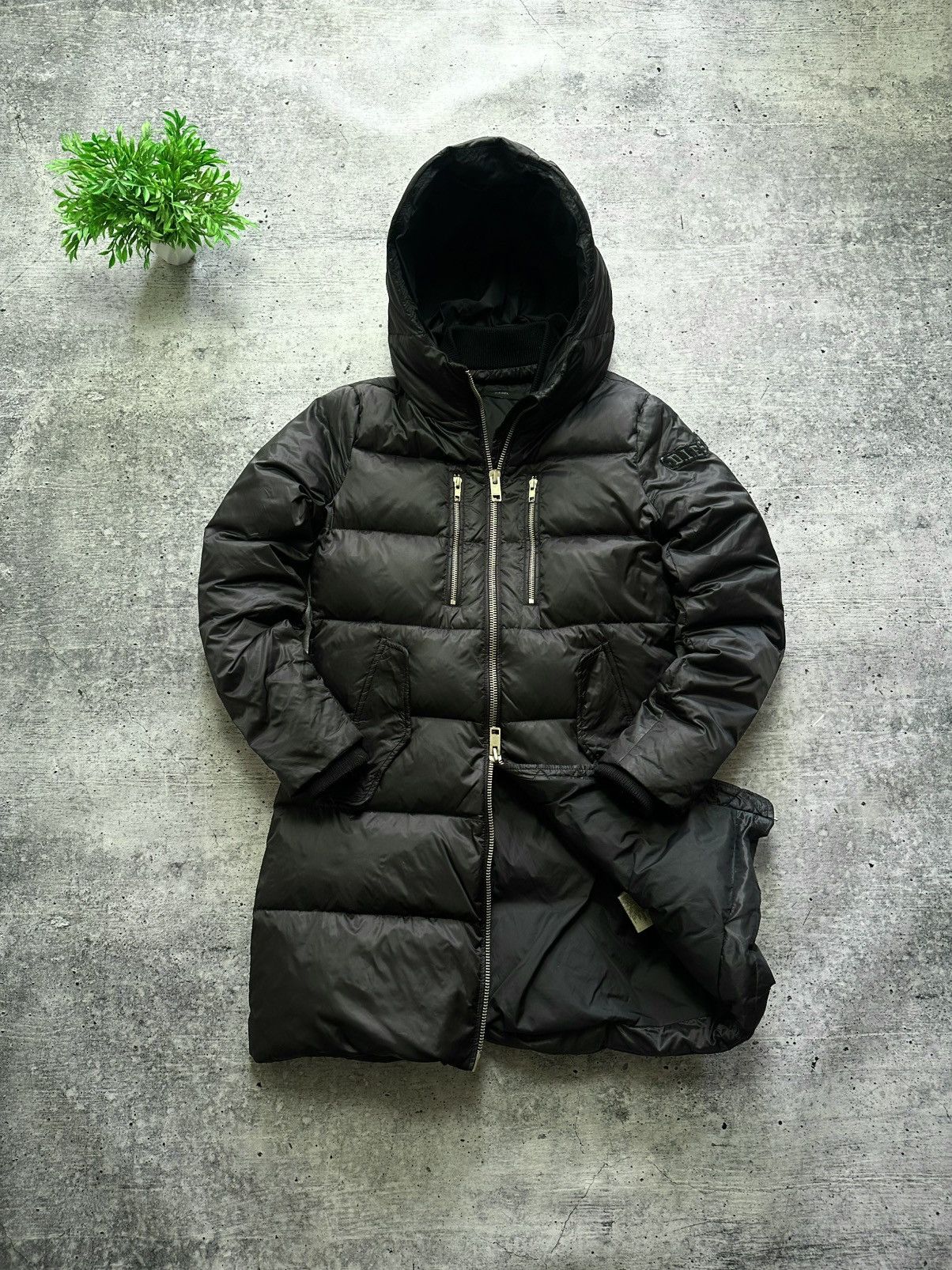 Diesel Vintage Diesel Y2K Nylon Down Puffer Coat Winter Jacket Size XS / US 0-2 / IT 36-38 - 1 Thumbnail